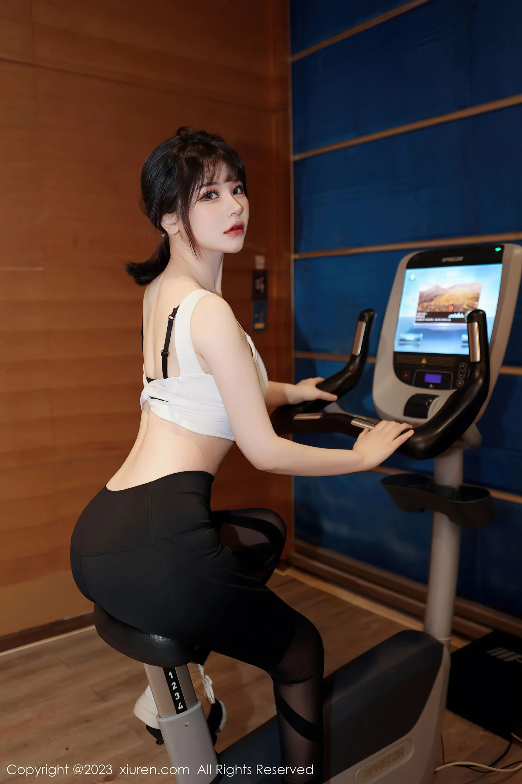  秀人网 No.6289 桃桃子_ 健身美腿第19张