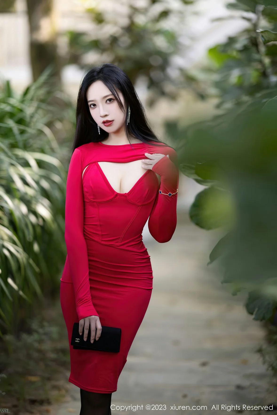  XiuRen 秀人 No.7194 郑颖姗Bev 红色蕾丝服饰性感写真 [84P]第8张