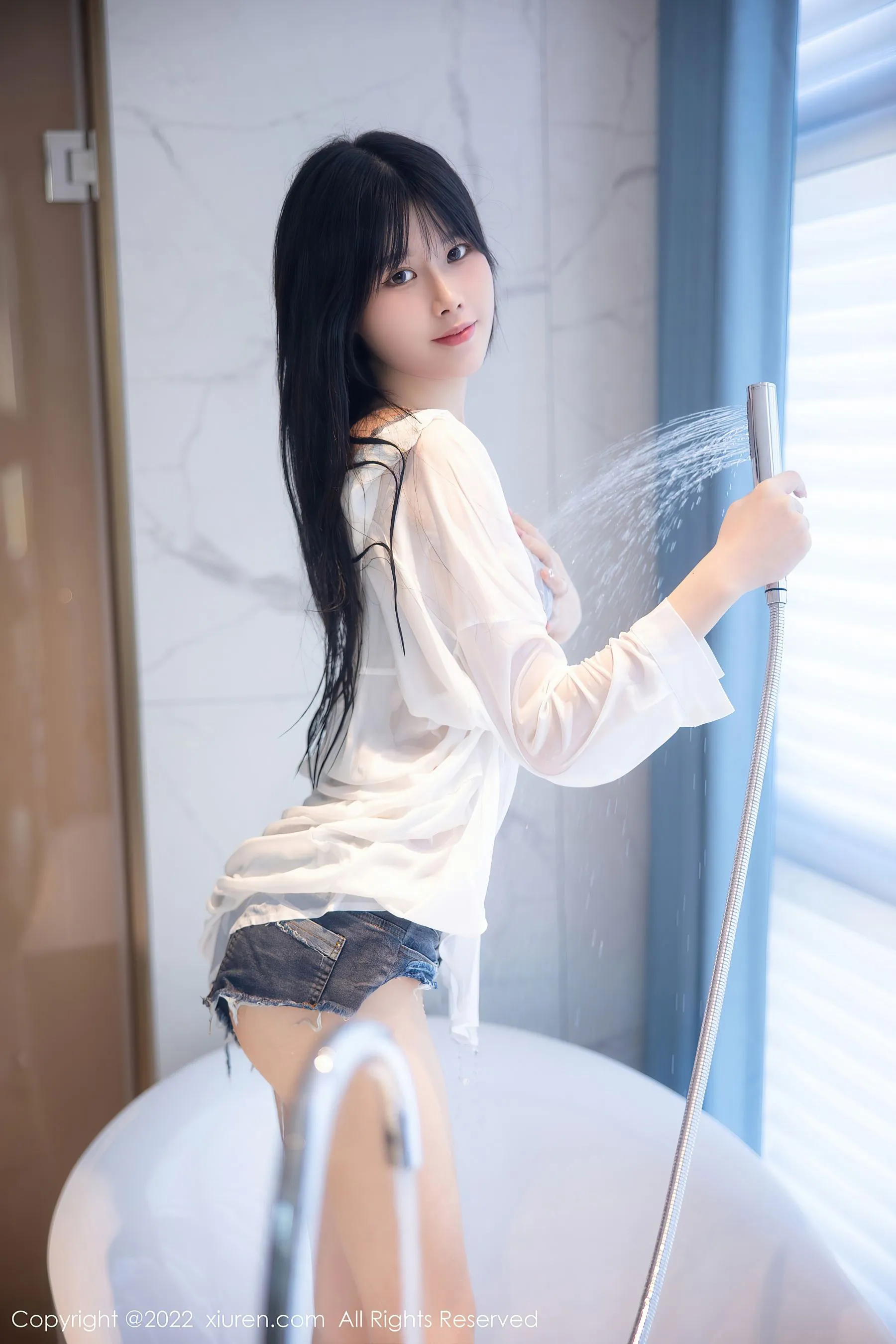  秀人网 No.5909 77qiqi 浴缸美腿第10张