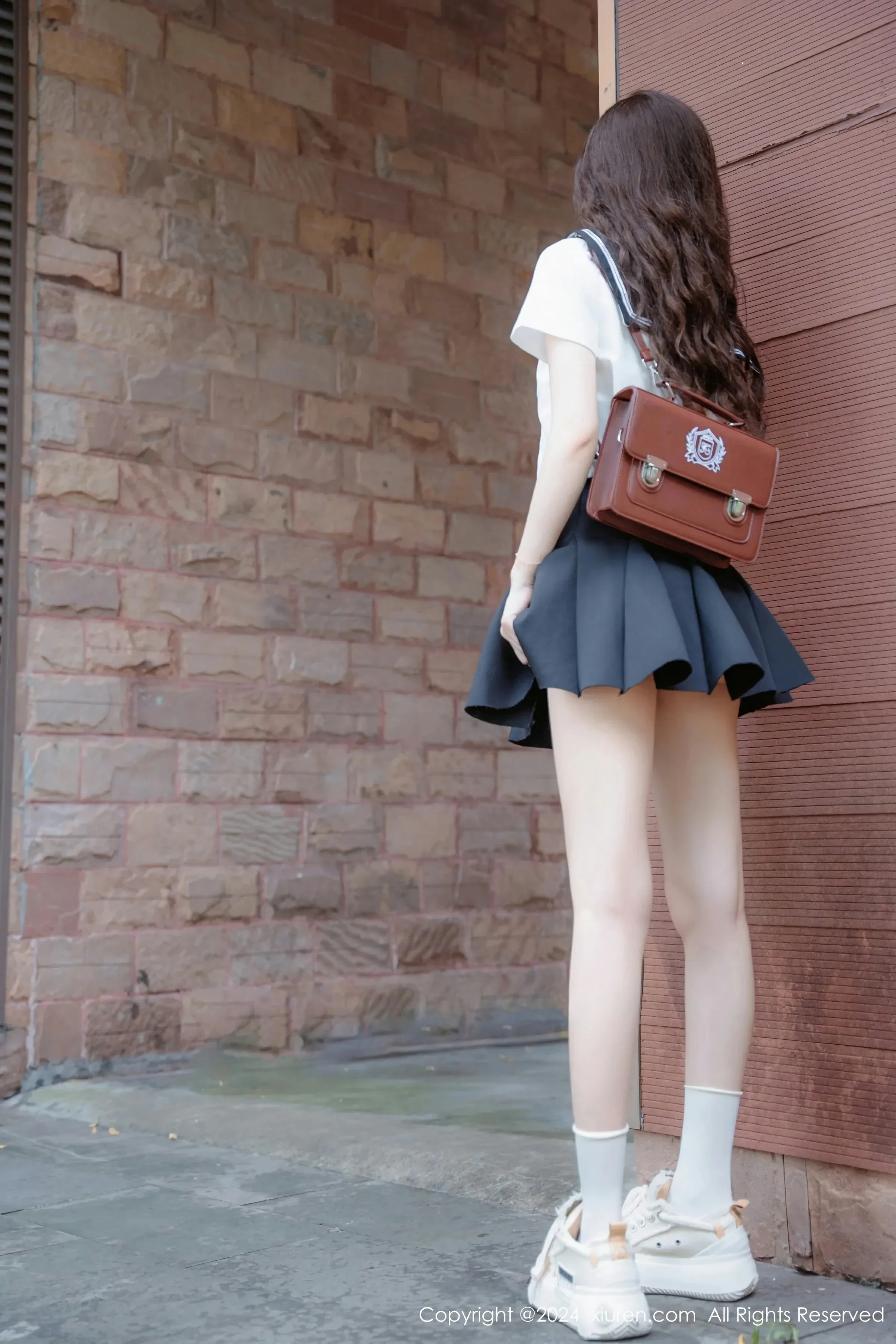  XiuRen 秀人 No.8948 拍黄瓜girl 新人模特 [81P]第5张