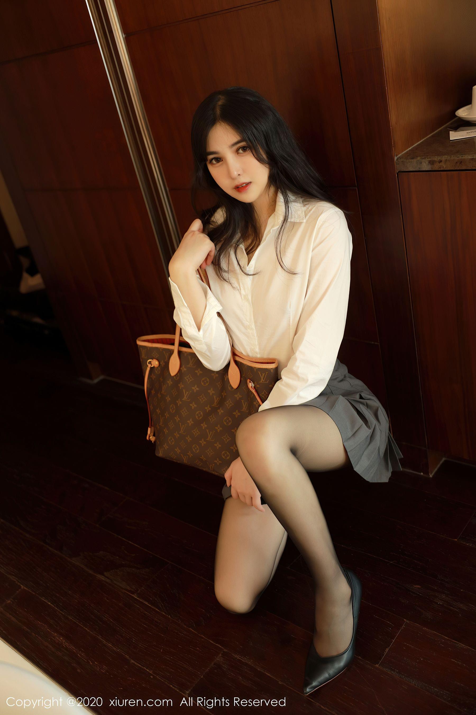 秀人XIUREN No.2330 韩静安第2张