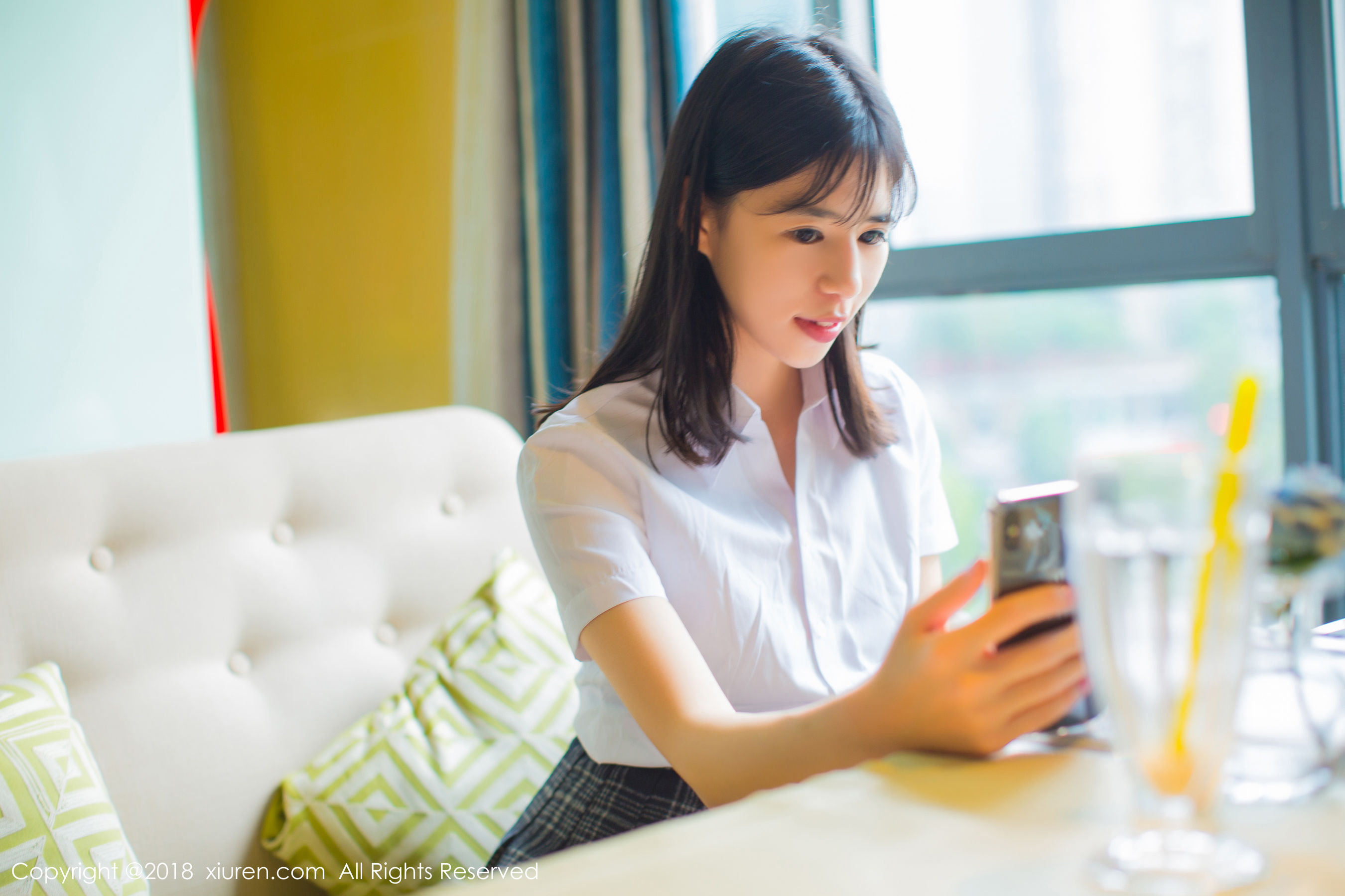 艾栗栗栗栗栗栗吖《女秘OL》 XiuRen 秀人网 No.1014第8张