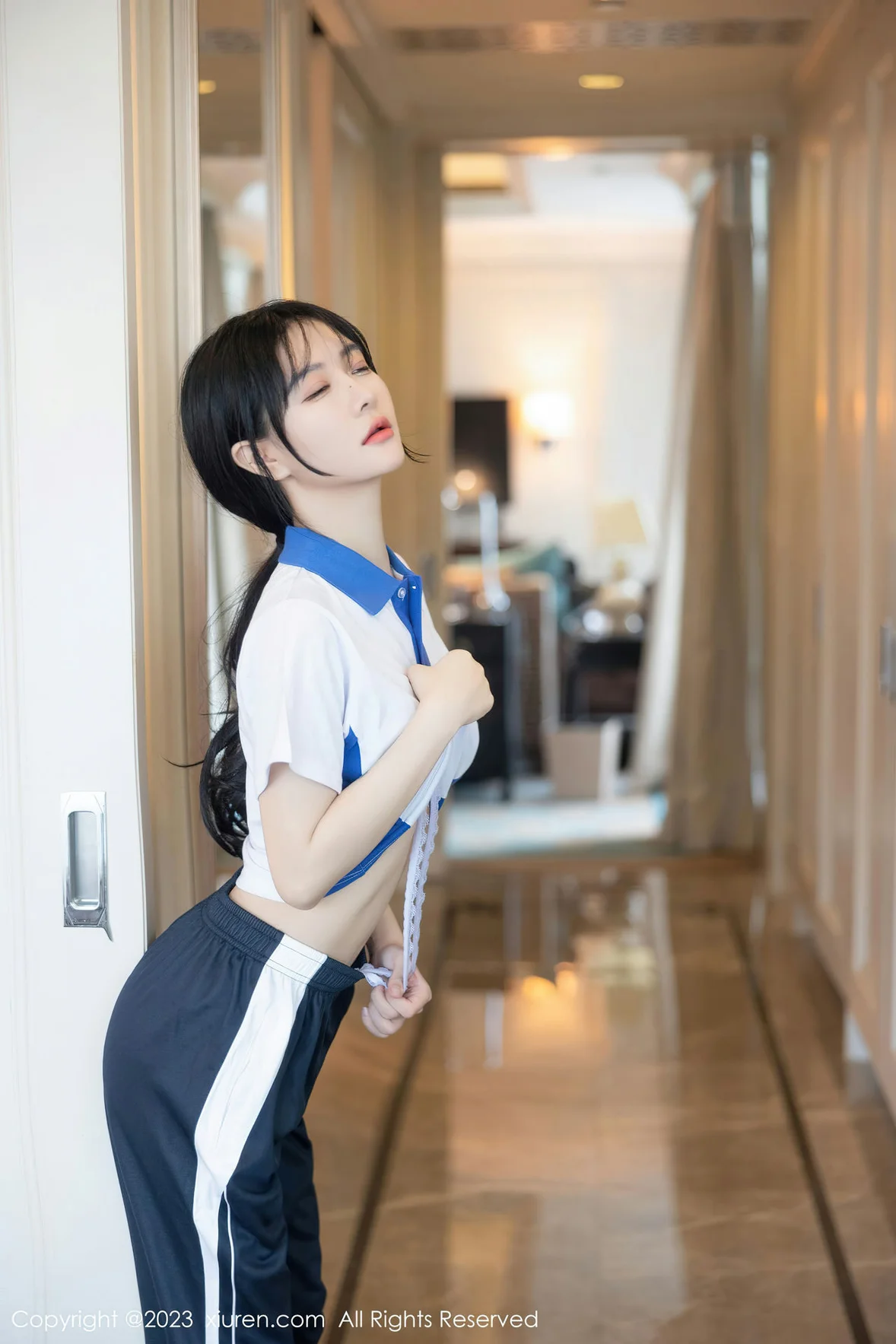  XiuRen 秀人 No.7085 幼幼 学生制服性感写真 [103P]第8张