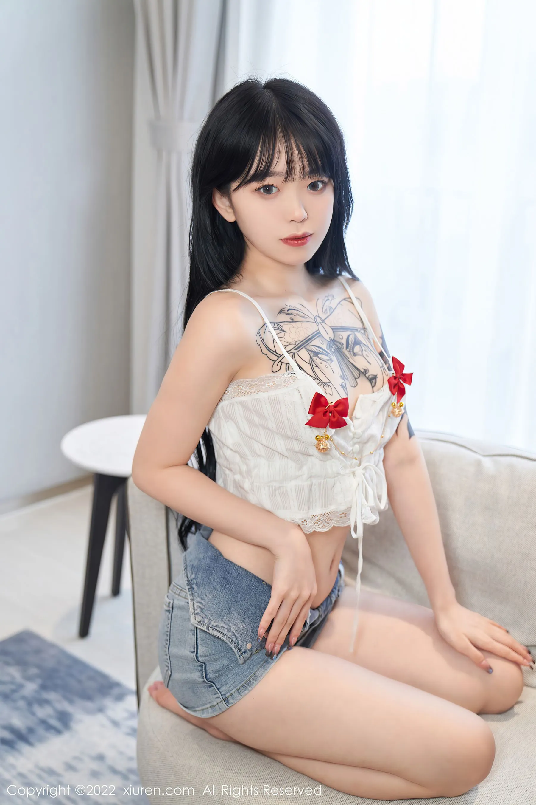 秀人网 No.5124 奶瓶. 牛仔裤美腿第4张