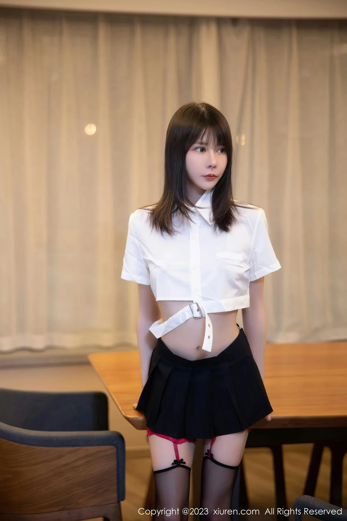  XiuRen 秀人 No.6862 甜佳佳 诱人短裙性感写真 [81P]第6张