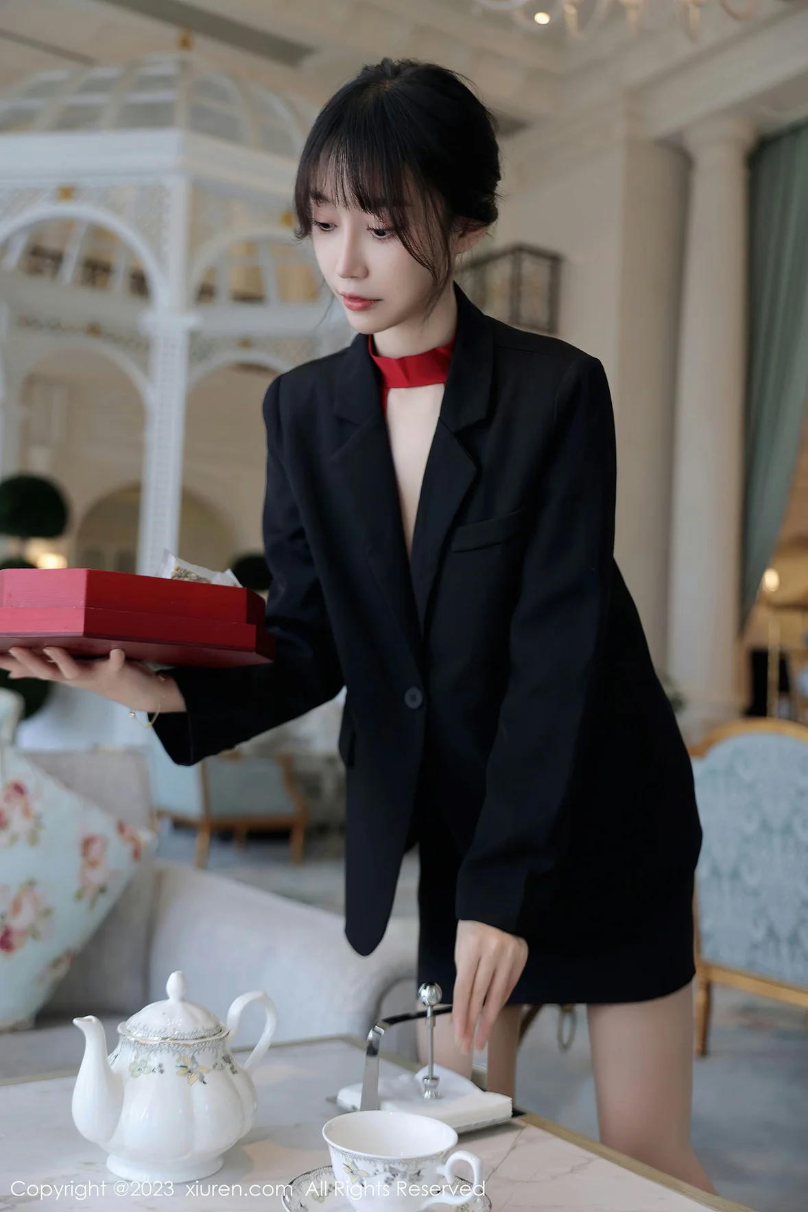  XiuRen 秀人 No.7102 玥儿玥er 红色情趣杭州旅拍 [64P]第2张