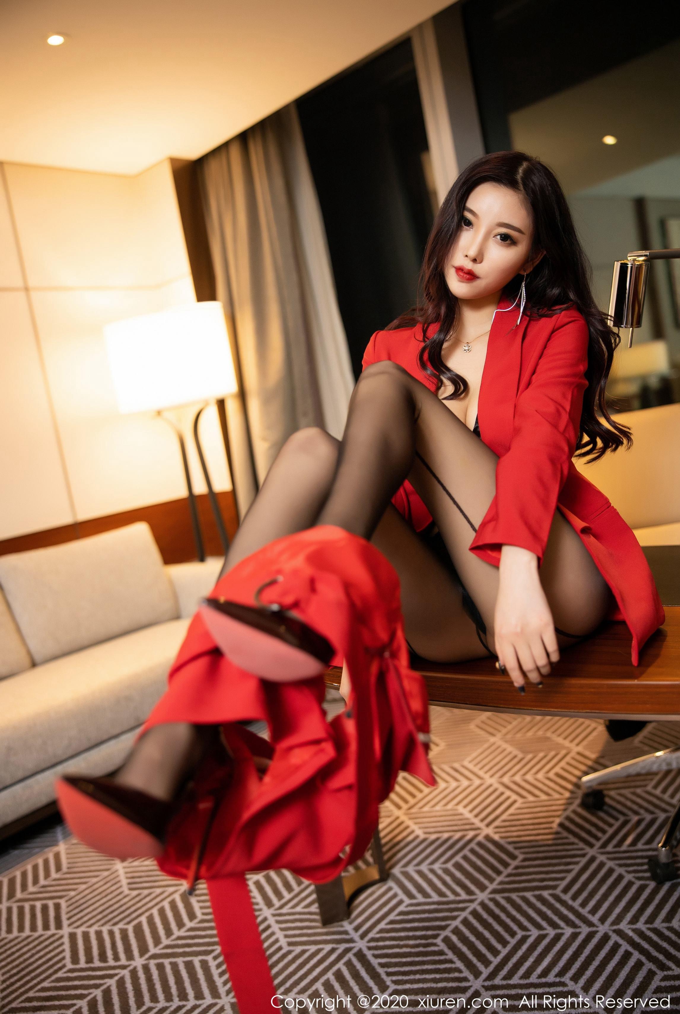 XIUREN秀人网 NO.2122 杨晨晨sugar第15张