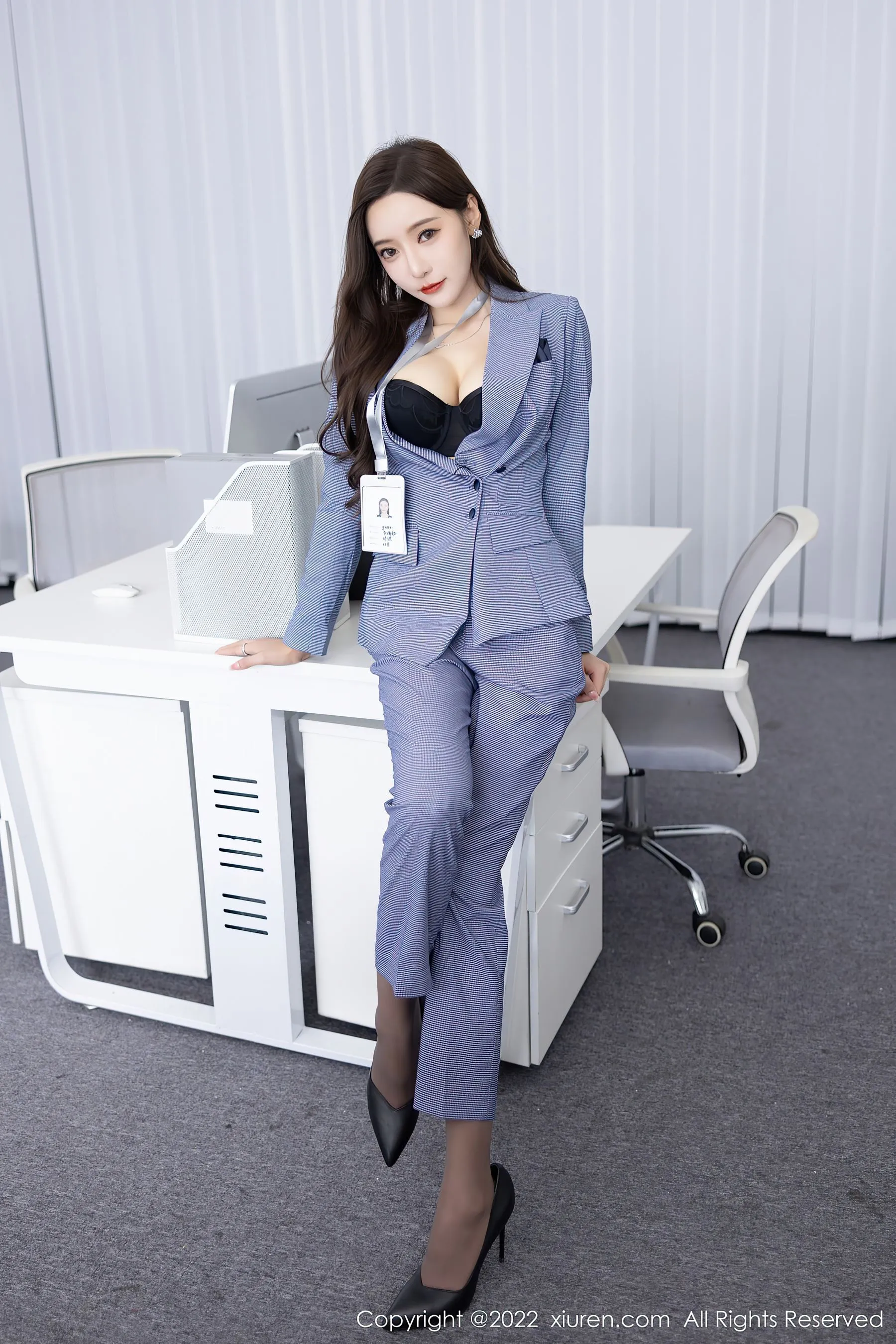  秀人网 No.5629 王馨瑶yanni Ol职业装第19张