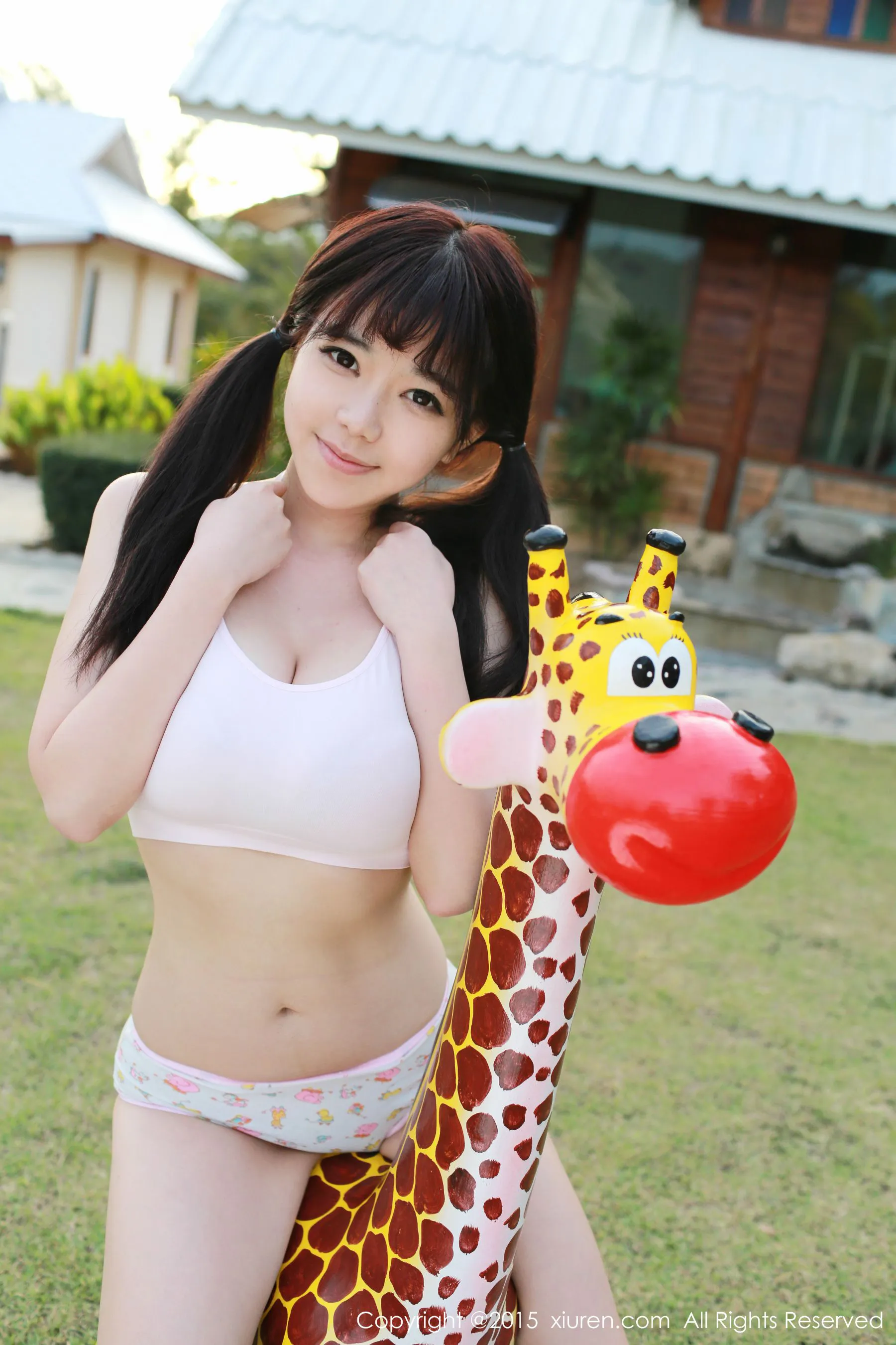  刘飞儿Faye《泰国旅拍》俏皮可爱系列 秀人网 No.291第3张