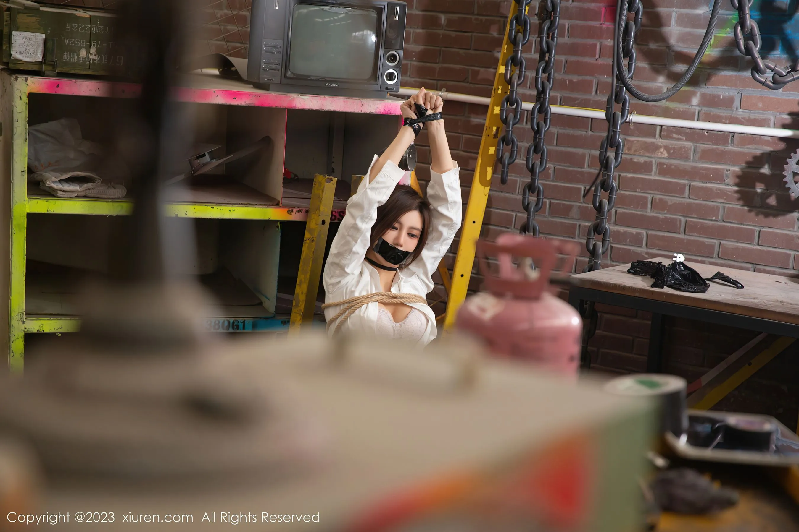  秀人网 No.6537 绮里嘉ula 黑丝美腿第18张