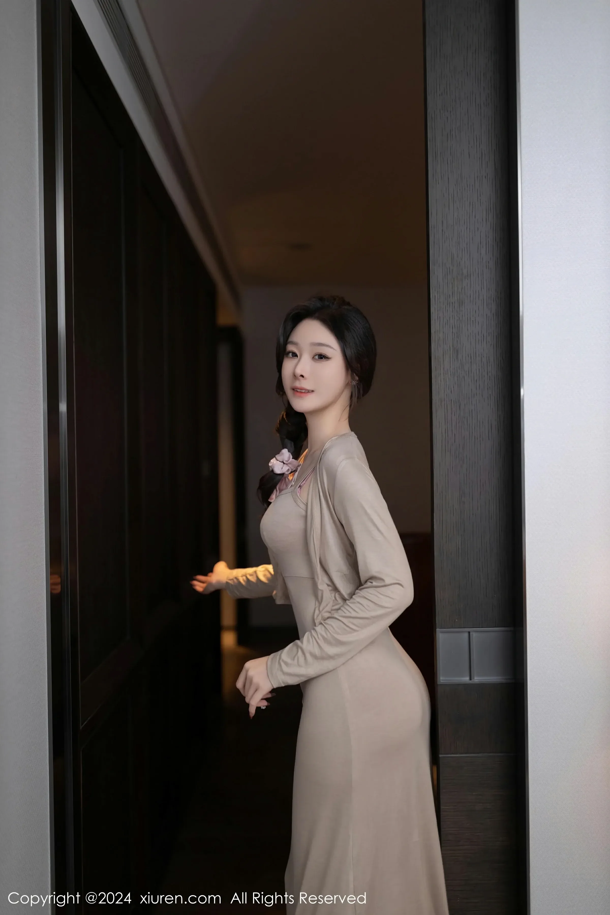  XiuRen 秀人 No.8417 是小逗逗 [84P]第1张