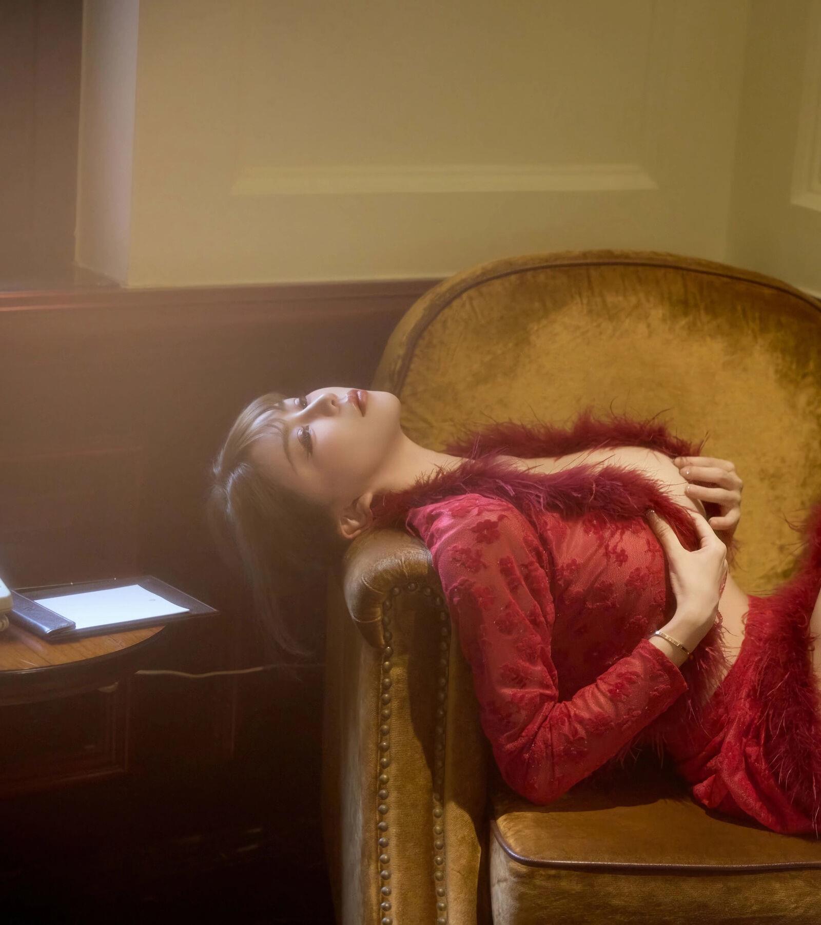  秀人网 Zoe柚柚 No.10848 [52P]第7张