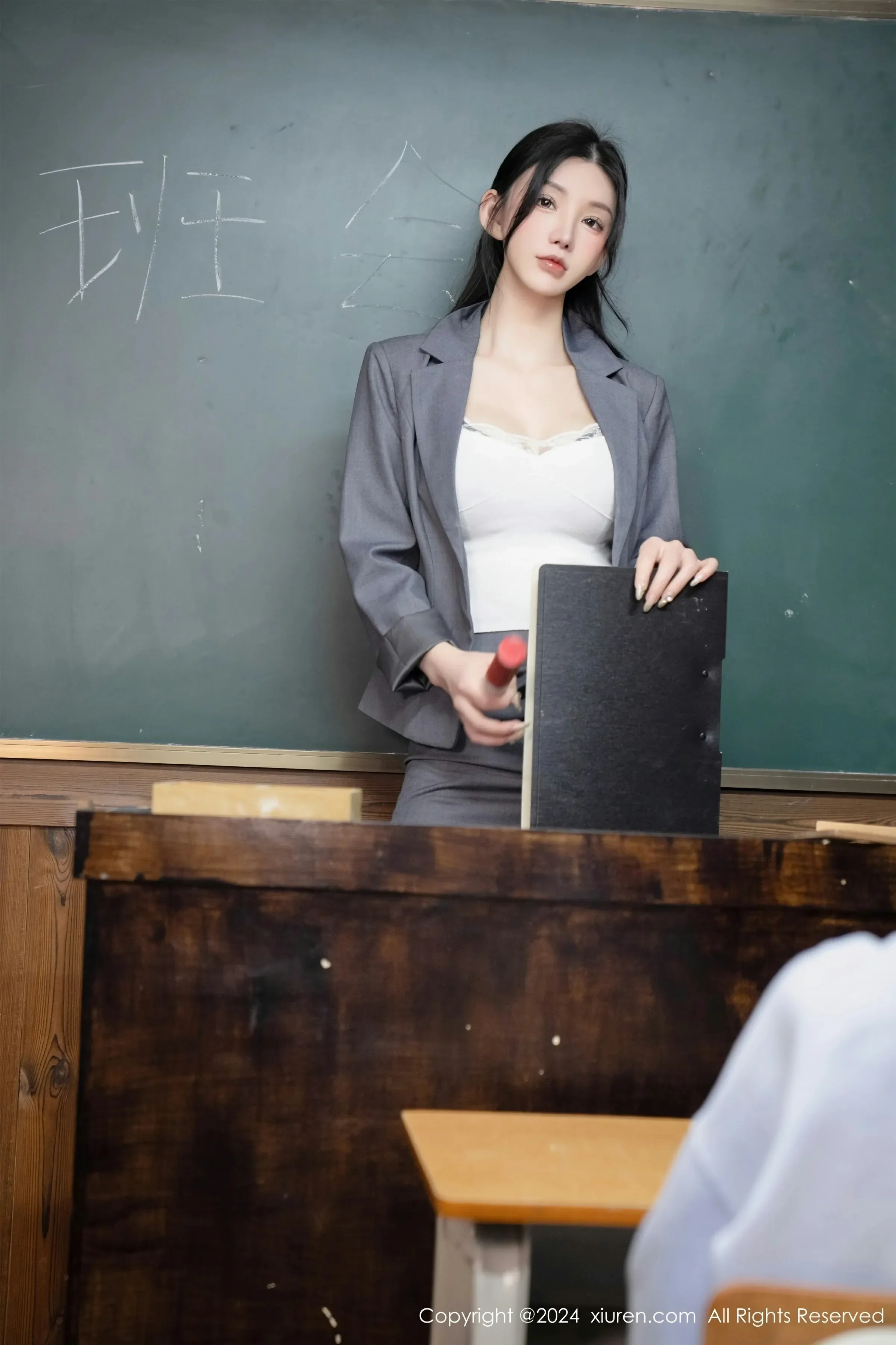  XiuRen 秀人 No.8204 周于希Sally [93P]第12张