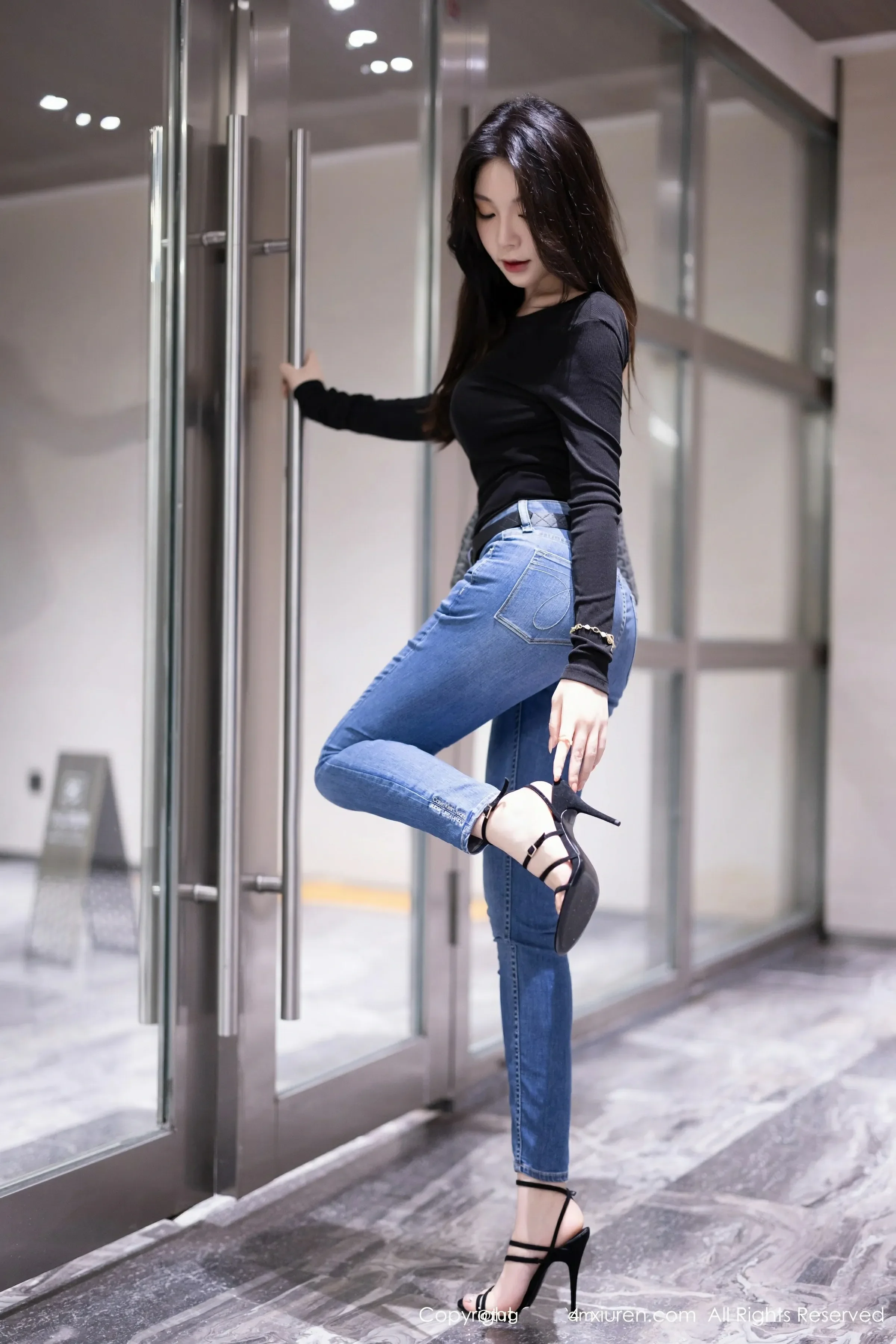  XiuRen 秀人 No.8385 徐莉芝Booty [92P]第4张