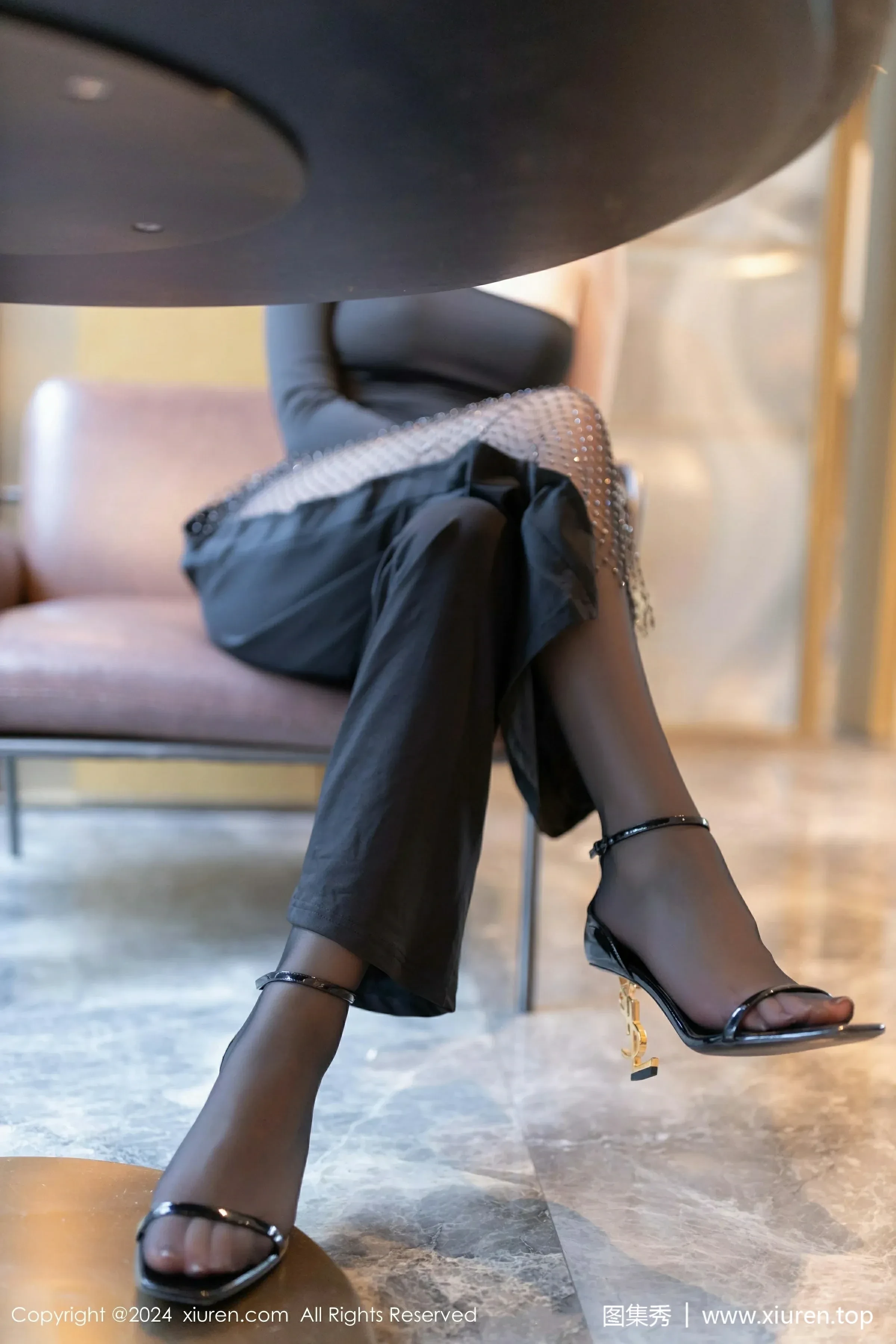  XiuRen 秀人 No.9386 小逗逗 [80P]第1张