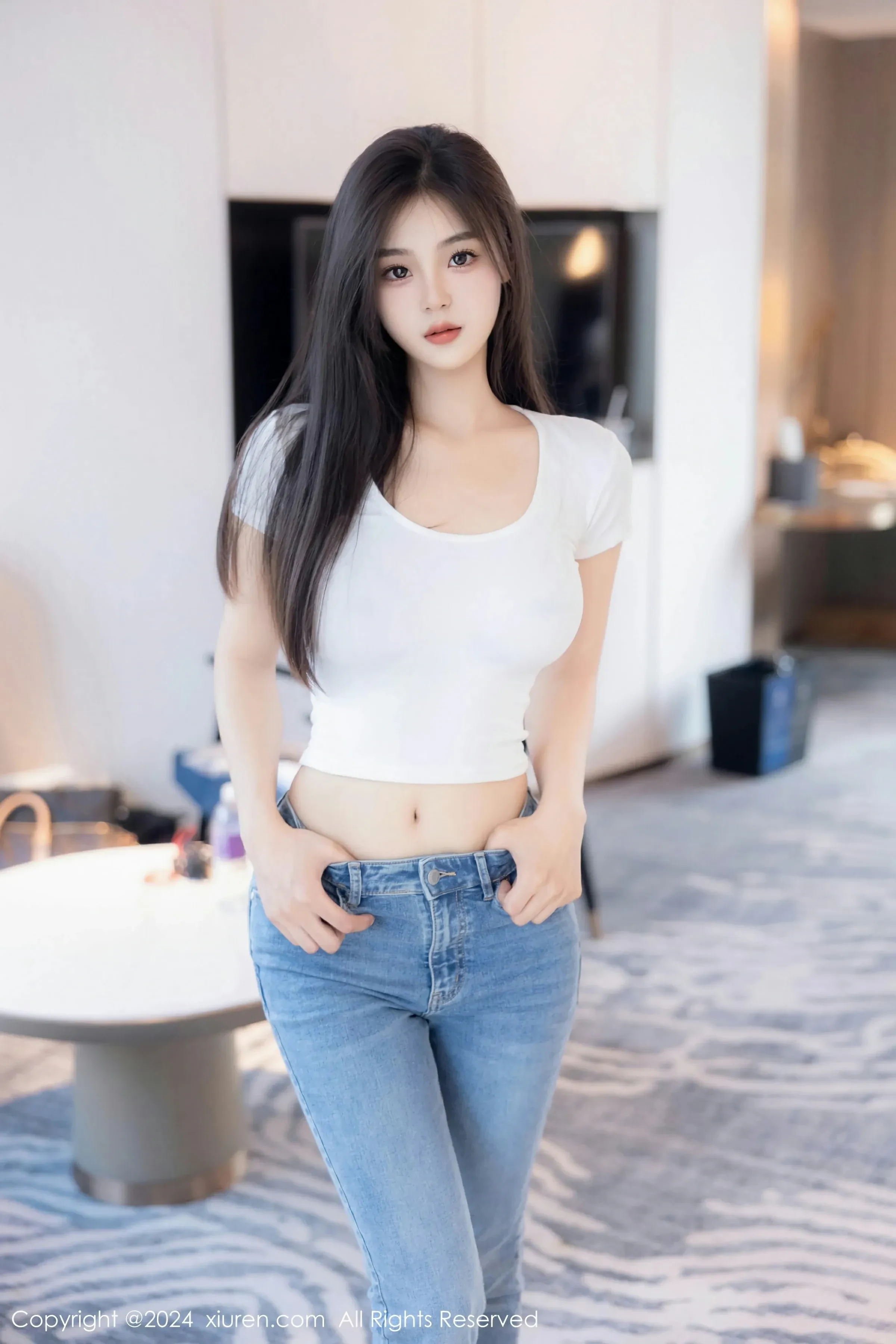  XiuRen 秀人 No.8467 周周不吃香菜 [88P]第23张