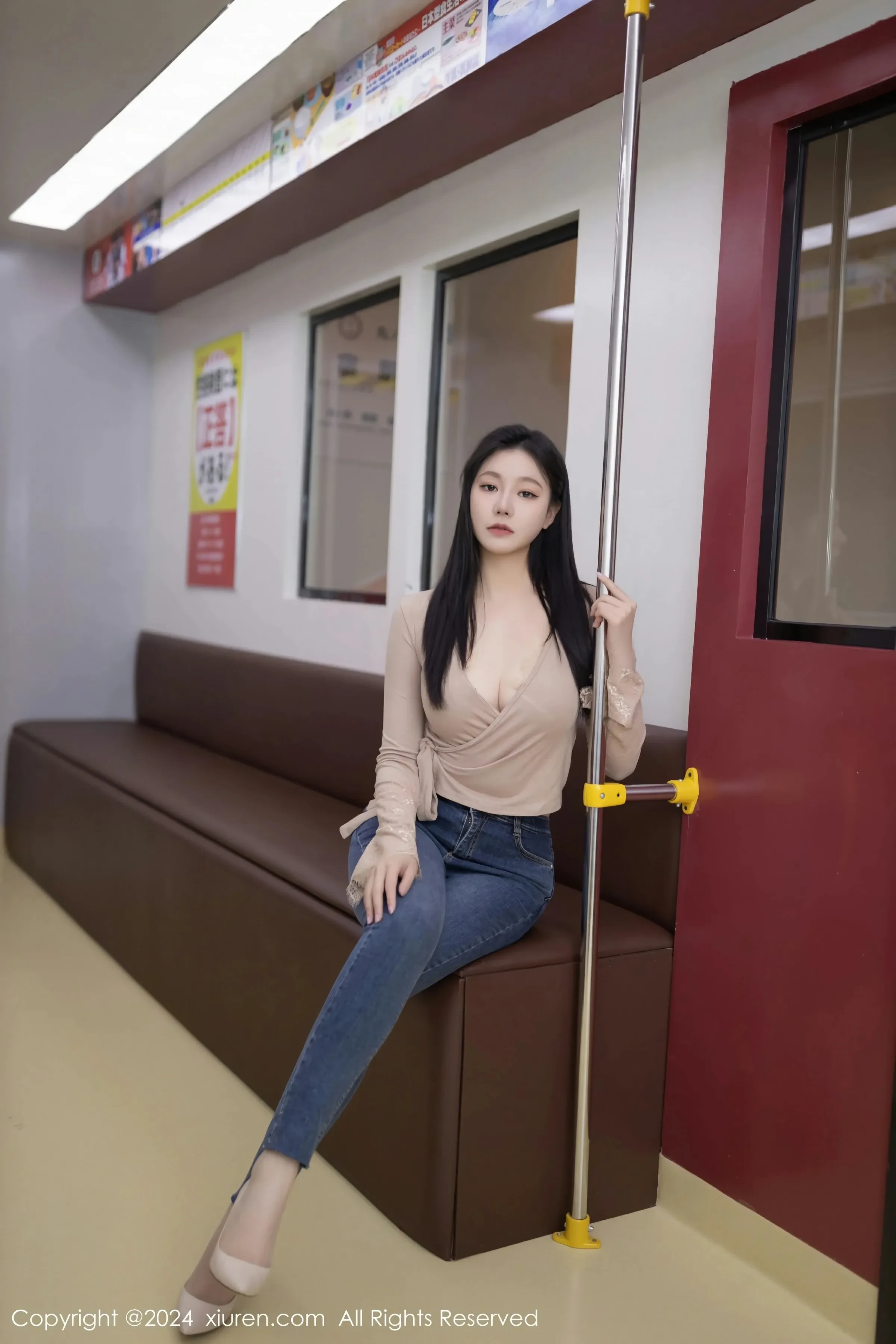  XiuRen 秀人 No.8498 安然anran [79P]第2张