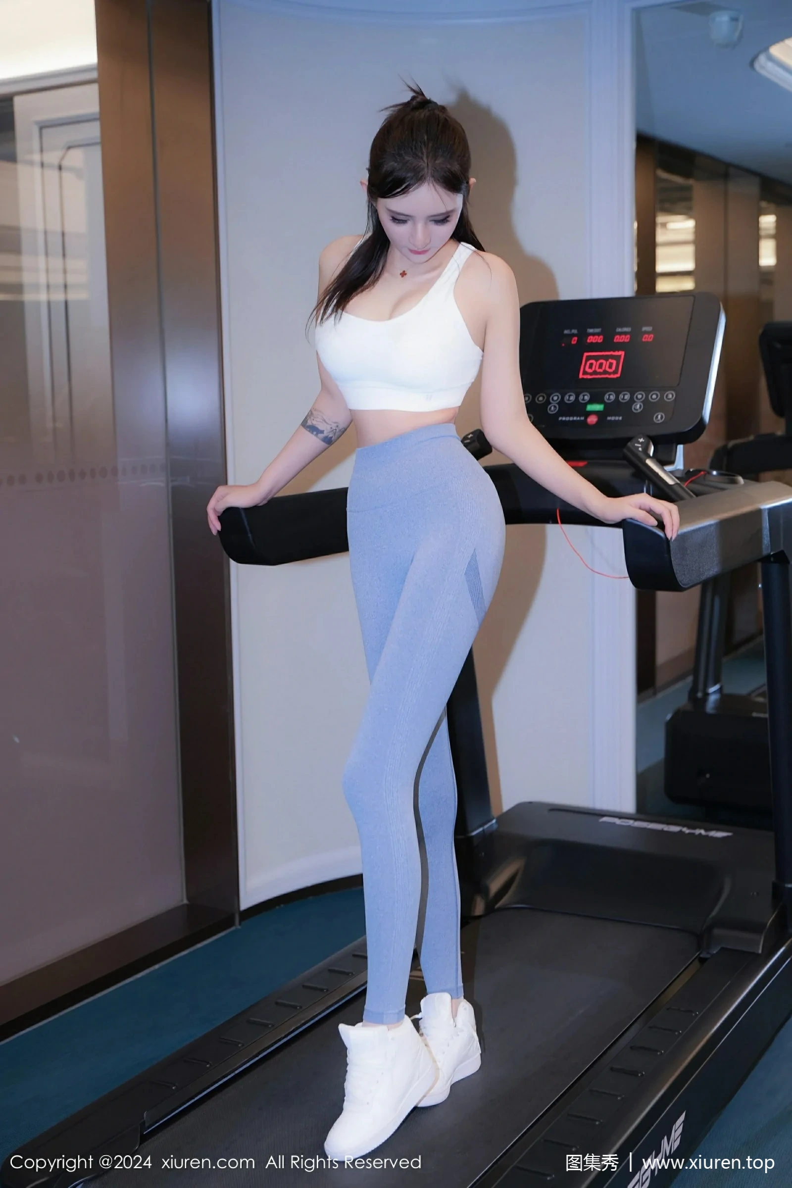  XiuRen 秀人 No.9407 Emily尹菲 [57P]第3张