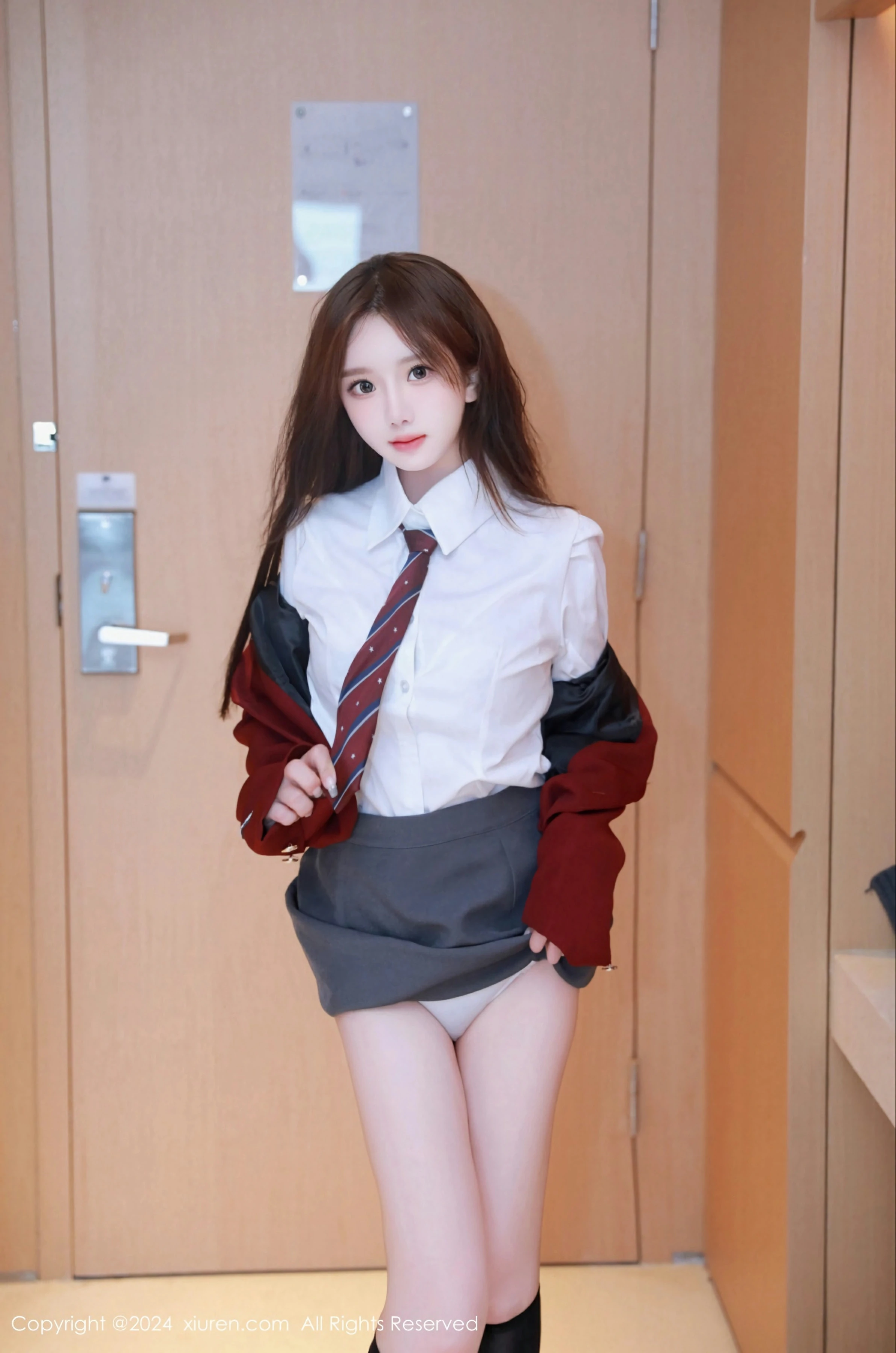  XiuRen 秀人 No.8044 小薯条nienie [74P]第2张