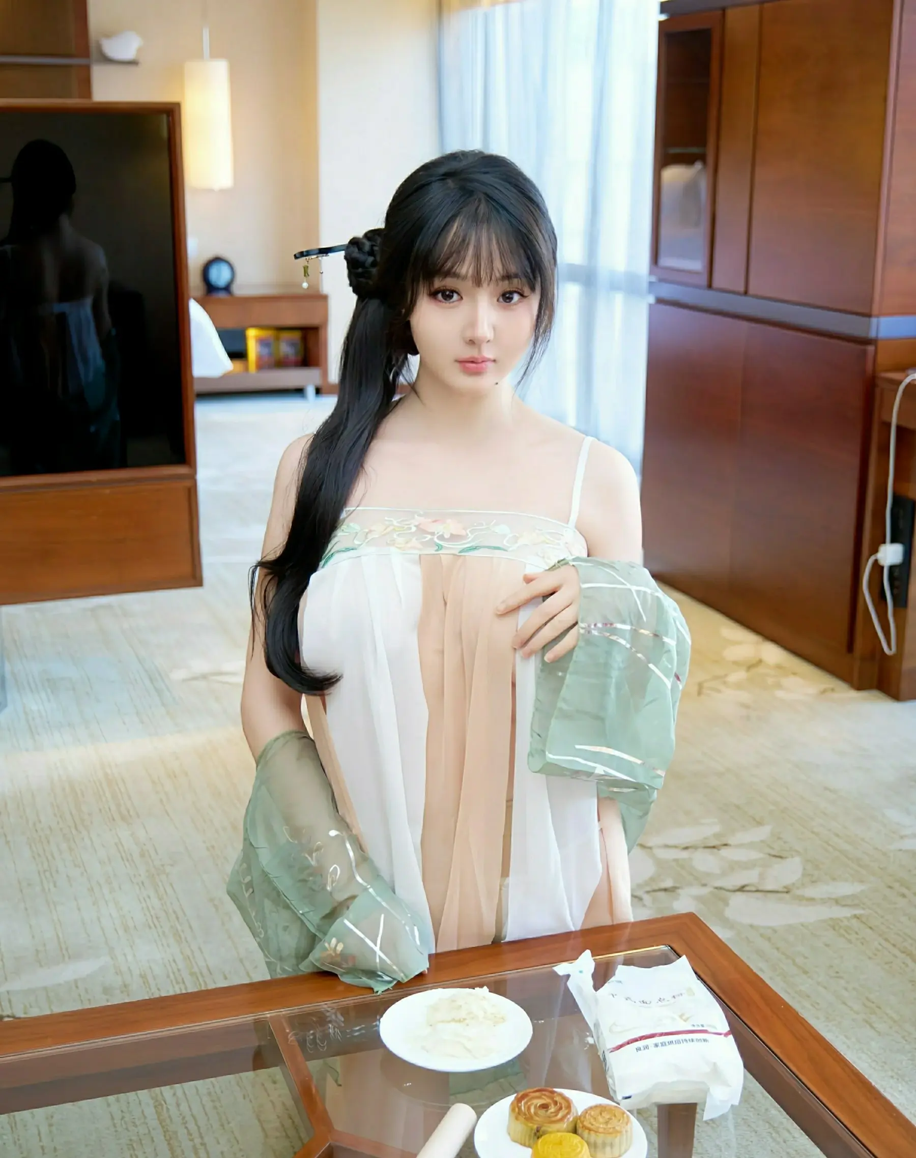  秀人网 No.10818 沈南汐RuRu [56P]第1张