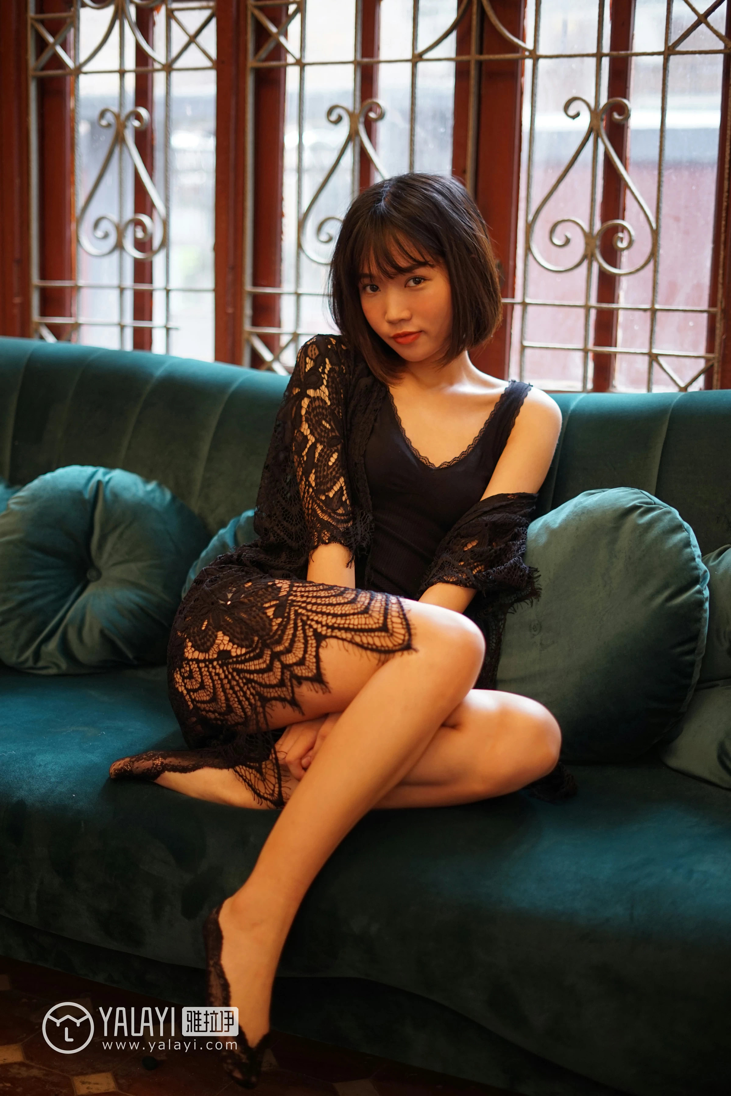[YALAYI雅拉伊]NO.084 淤青 公主小兔子 黑色透视上衣加蕾丝镂空短裤性感私房写真集第5张