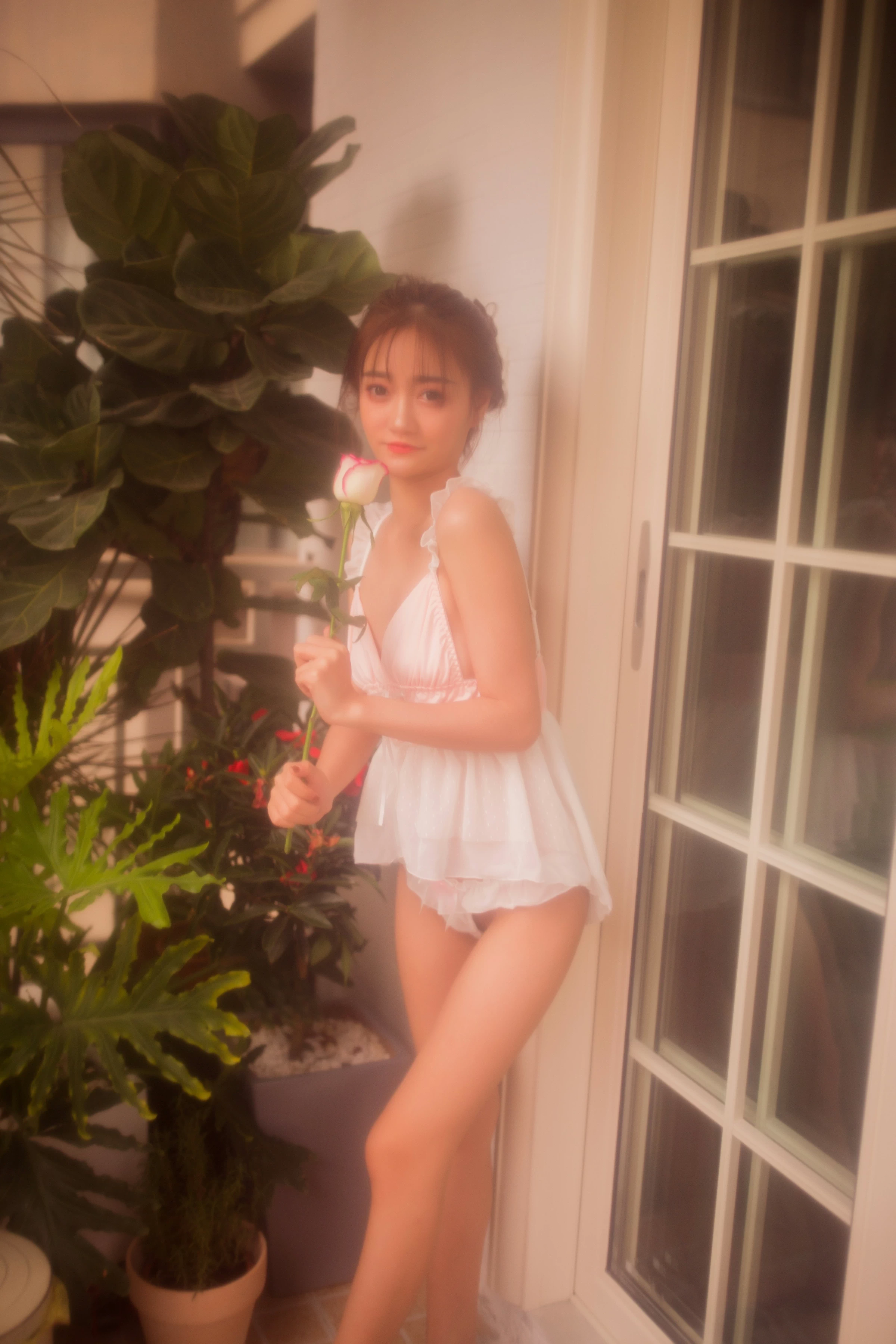 [YALAYI雅拉伊]NO.128 港女 李诗雨 粉色情趣睡衣与短裙加情趣内衣性感私房写真集第7张