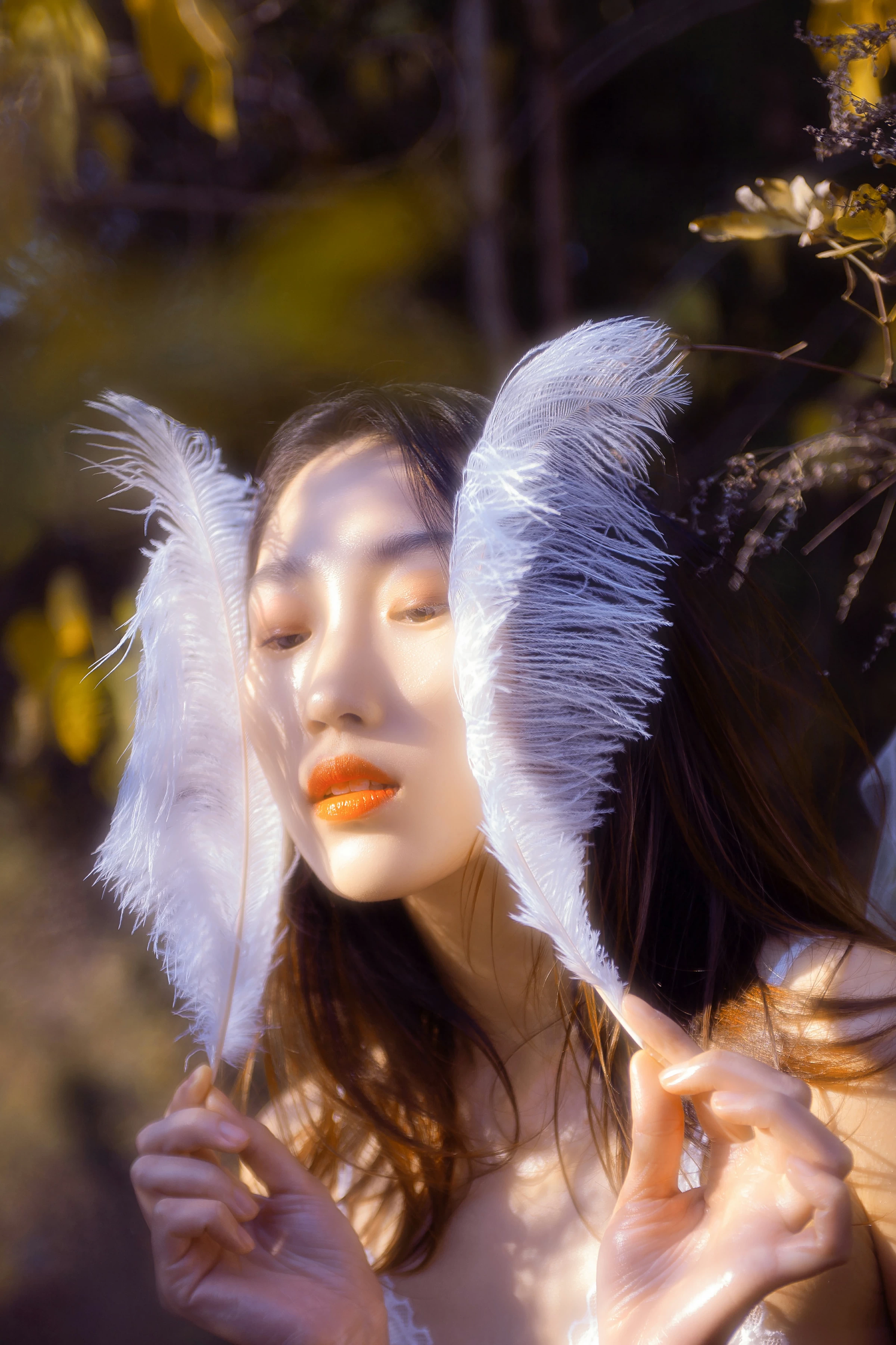 [YALAYI雅拉伊]NO.133 深山原野 熏儿 白色蕾丝内衣性感私房写真集第3张