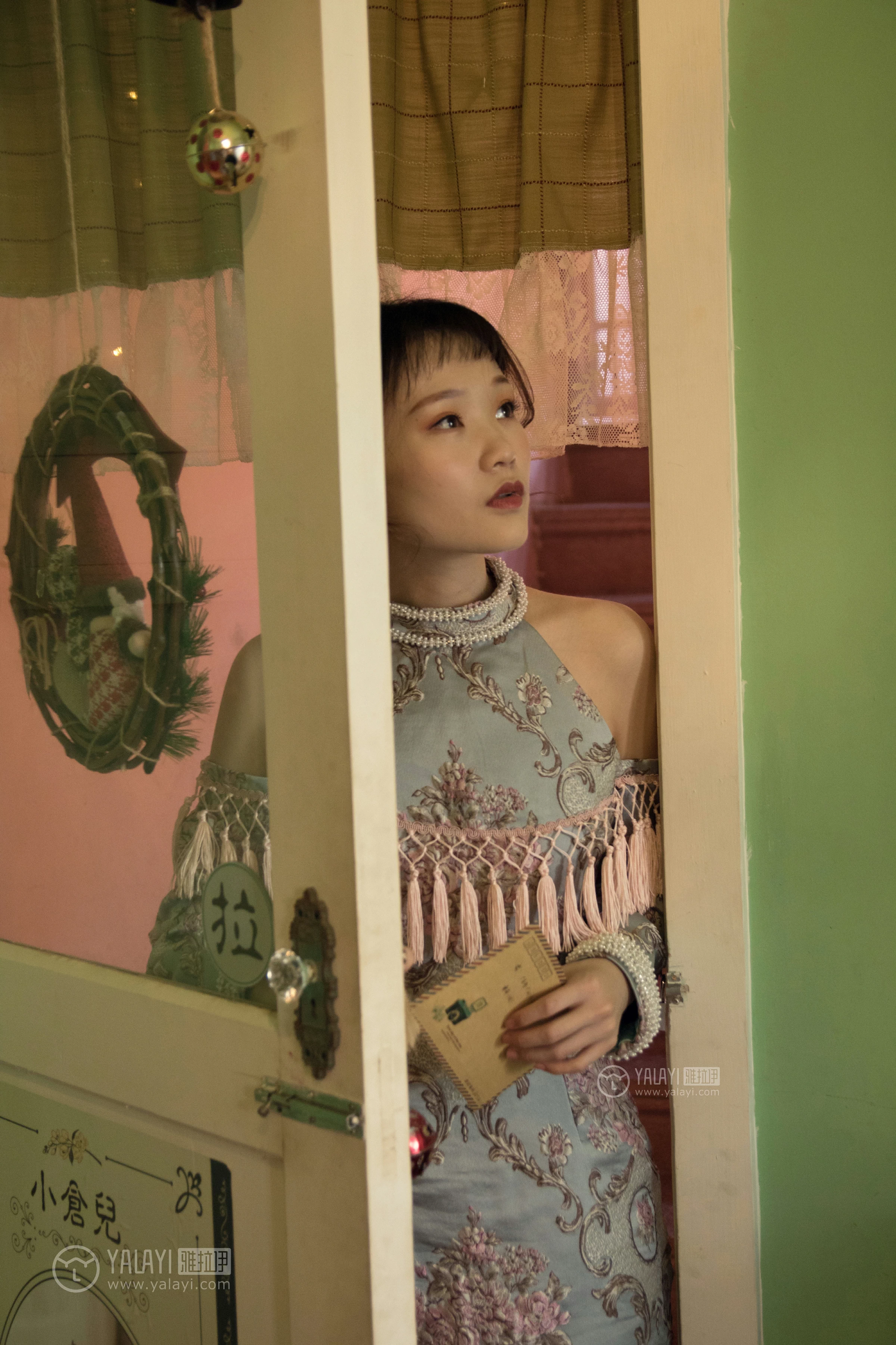 [YALAYI雅拉伊]NO.155 等2 奥莉 吊脖连衣裙 优雅端庄私房写真集第2张