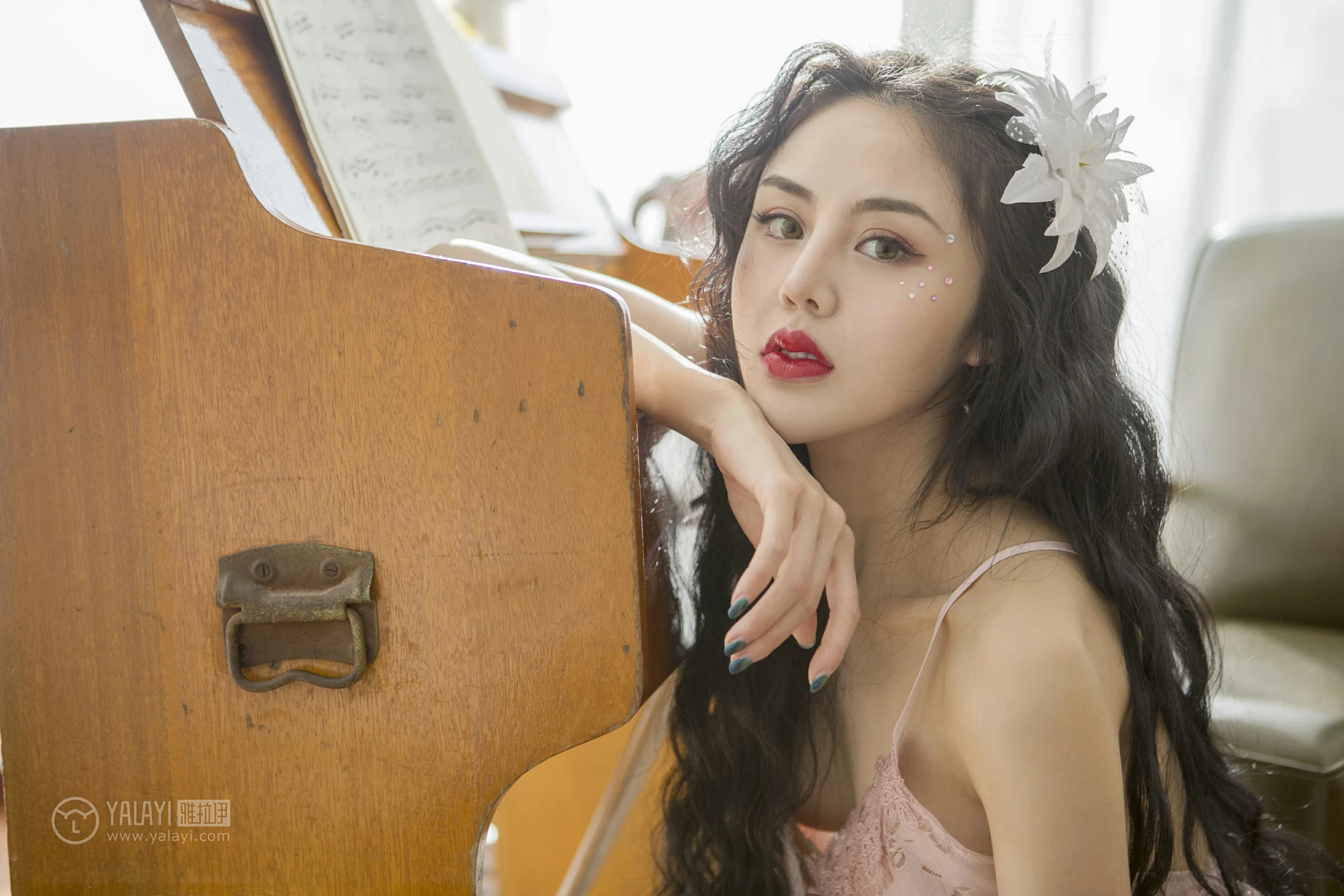 [YALAYI雅拉伊]NO.150 橘色的暖阳花 凉儿 粉色透视情趣蕾丝睡衣性感私房写真集第19张