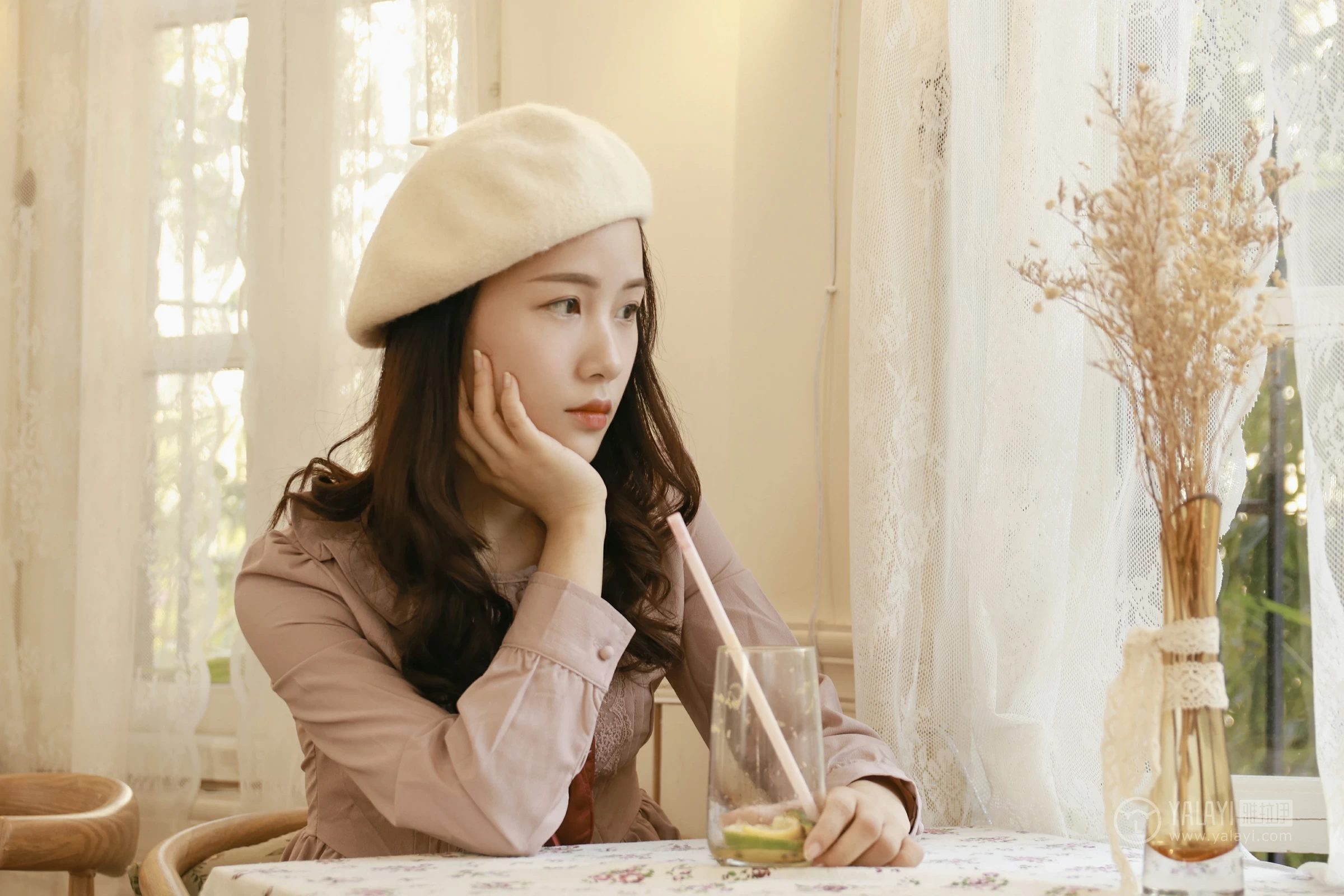 [YALAYI雅拉伊]NO.158 独白 卡柔 粉色连衣裙清纯可爱私房写真集第8张