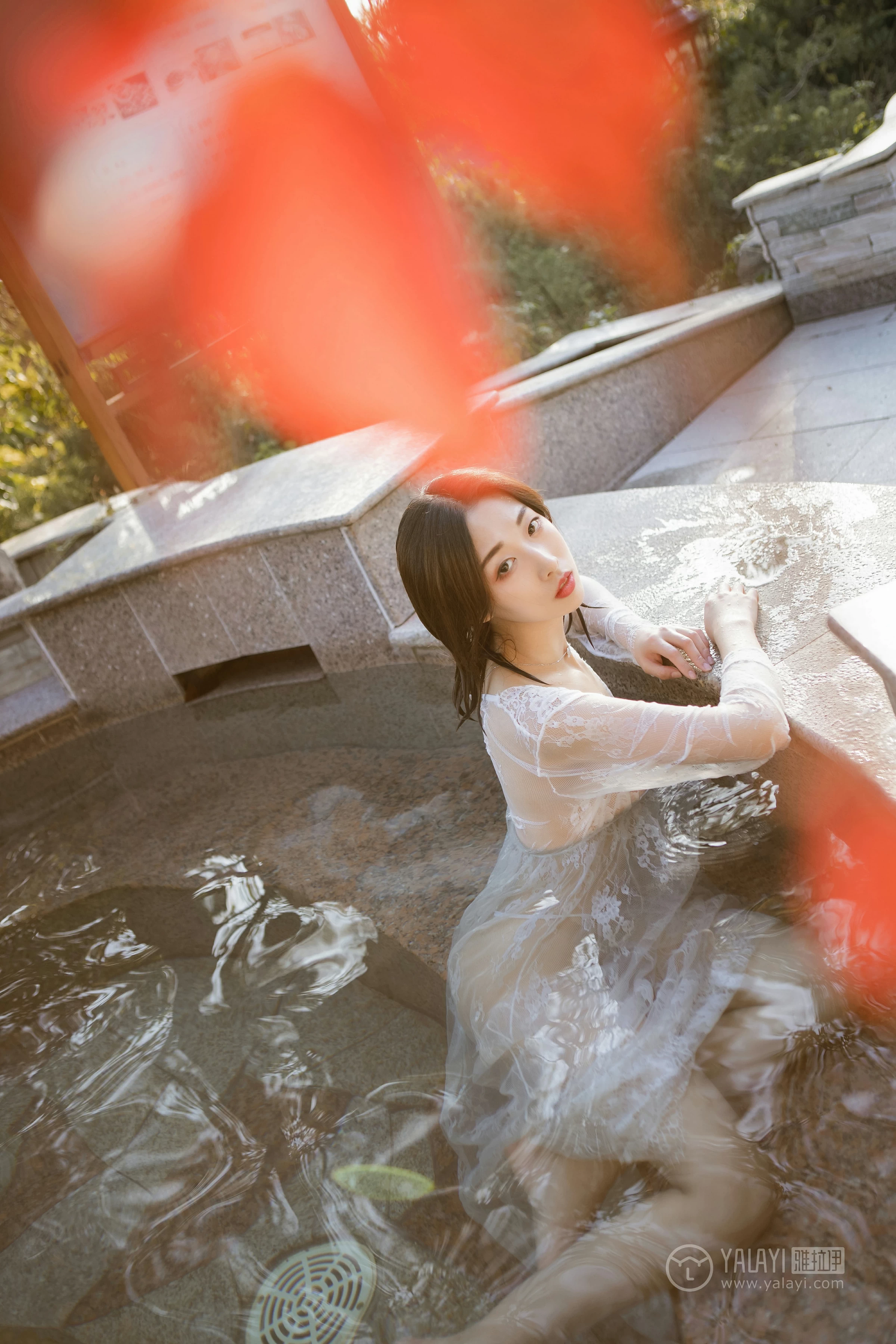 [YALAYI雅拉伊]NO.161 隐隐的柔情 佳佳 白色透视镂空连衣裙性感私房写真集第7张