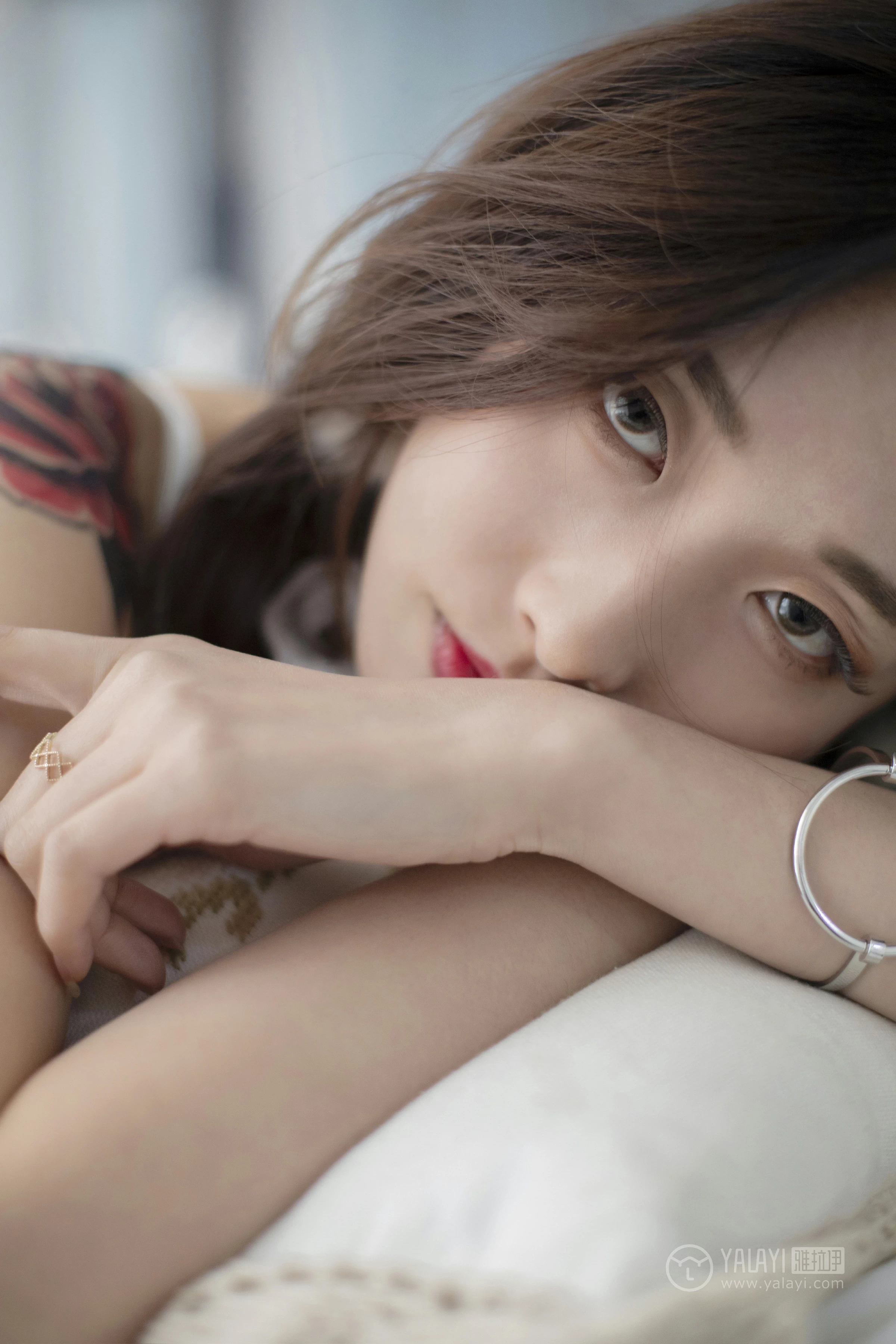 [YALAYI雅拉伊]No.188 蕾丝浅笑 佳佳 白色情趣透视纱裙加白色蕾丝内衣性感私房写真集第15张