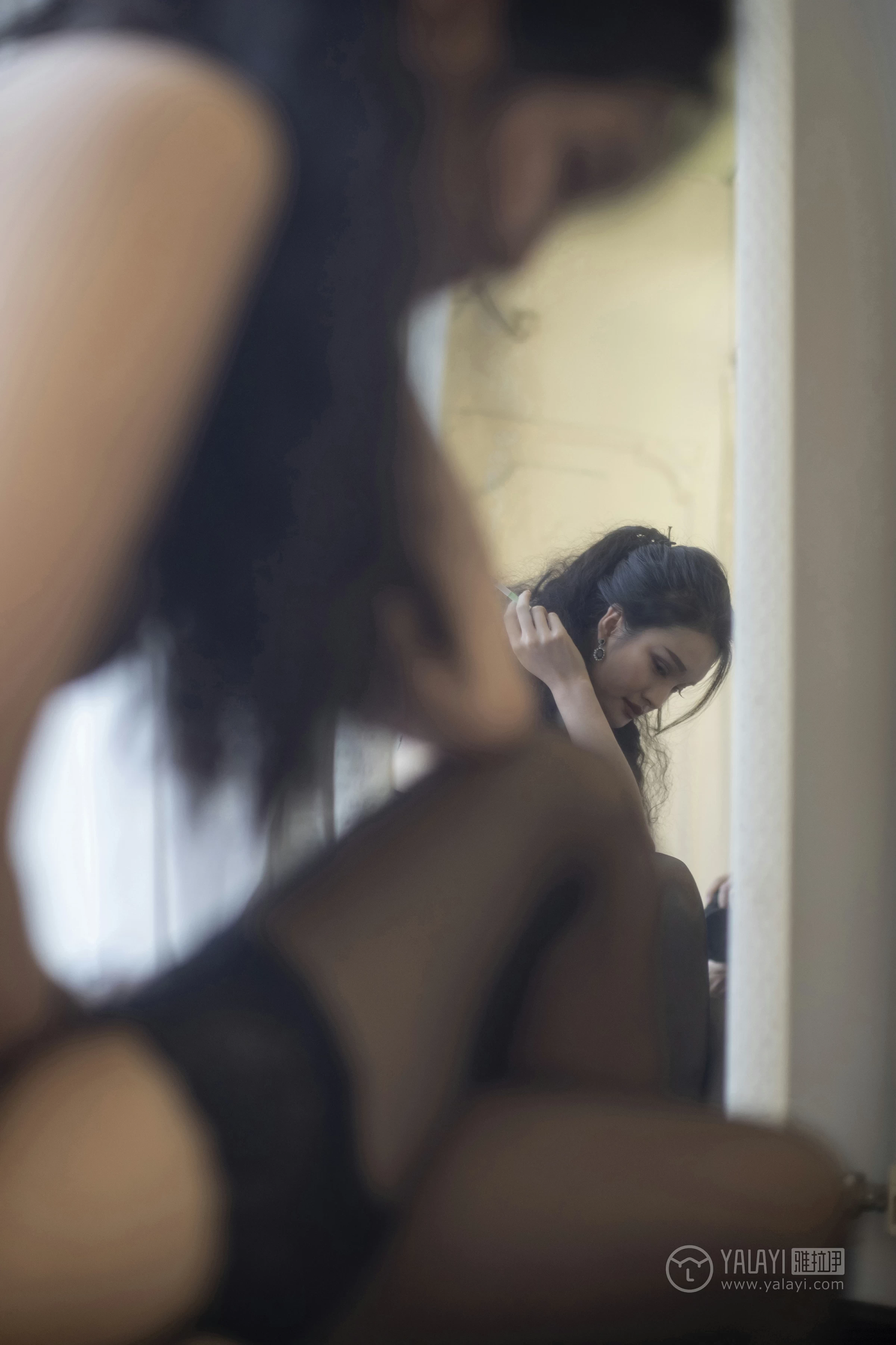 [YALAYI雅拉伊]No.196 瘾 王艺颖 黑色透视情趣内衣加黑色丝袜美腿性感私房写真集第15张