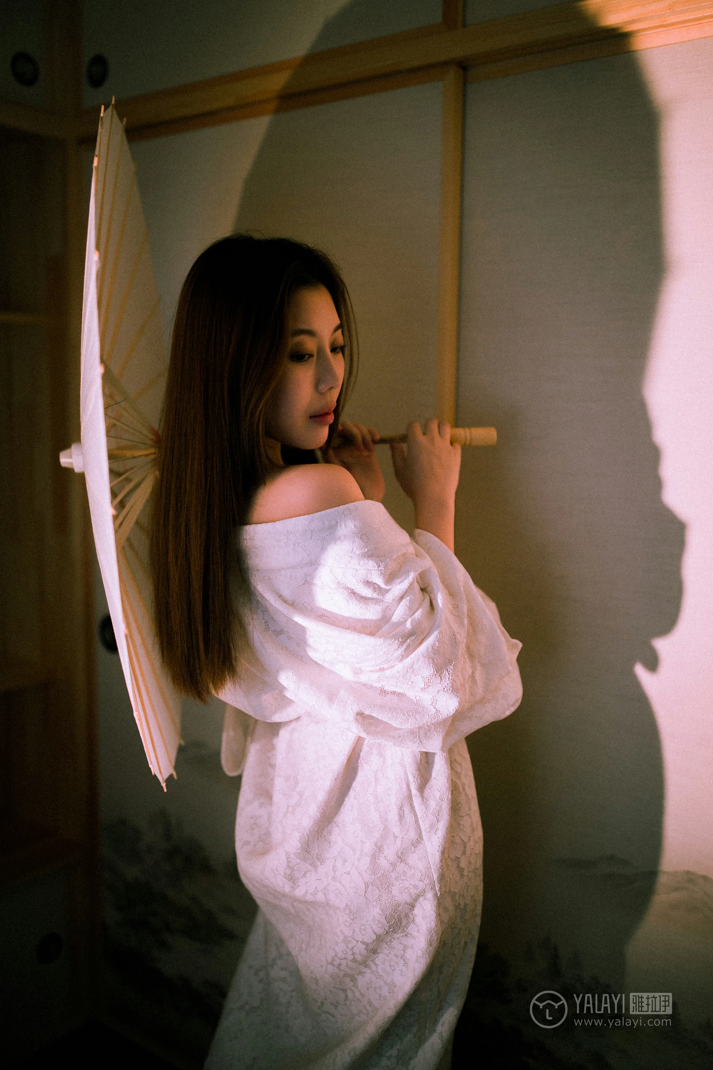 [YALAYI雅拉伊]No.202 夜光 圆圆 白色透视蕾丝镂空睡衣性感私房写真集第8张
