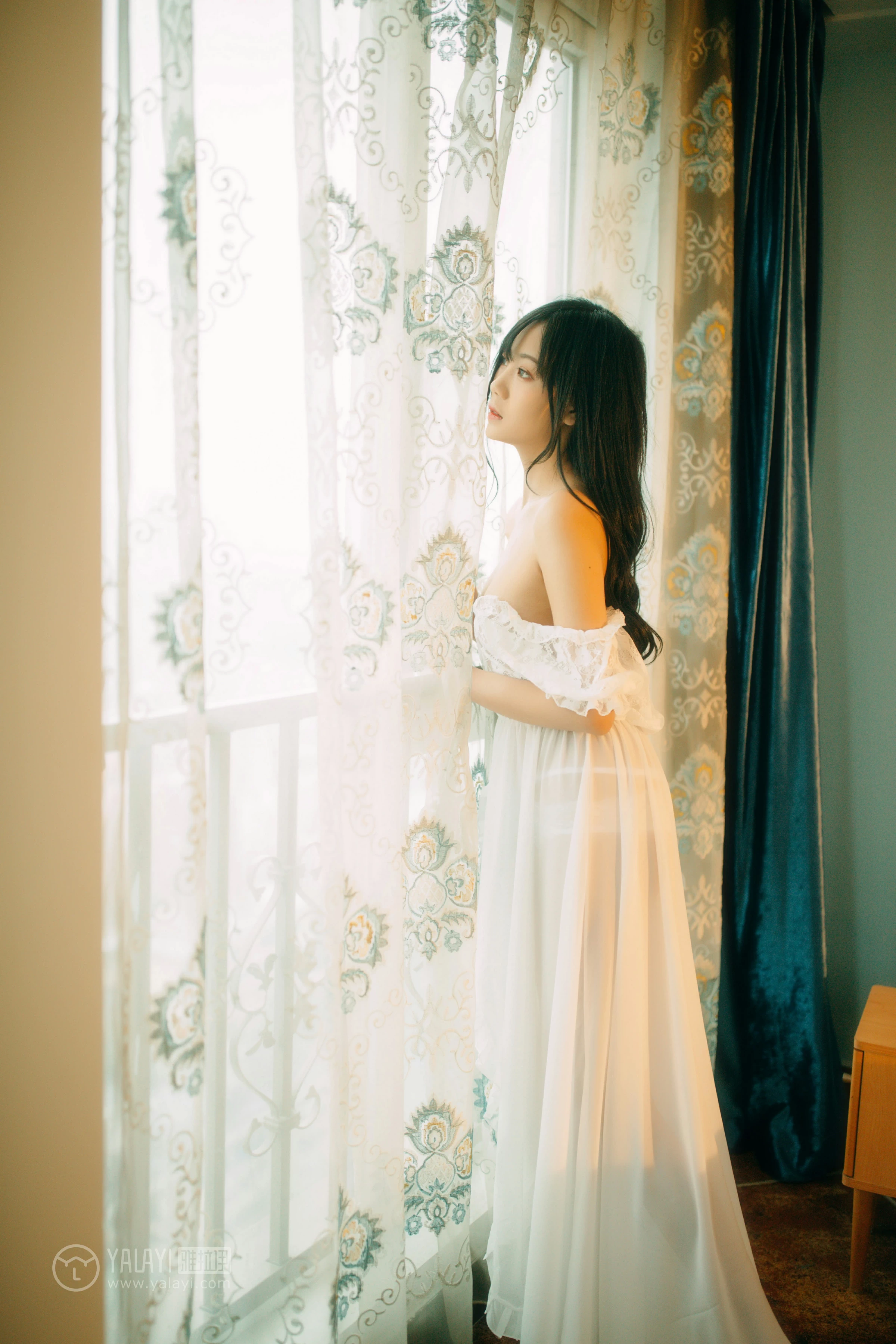 [YALAYI雅拉伊]No.213 空床 赵舒儿 黑色透视情趣睡衣裙性感私房写真集第6张