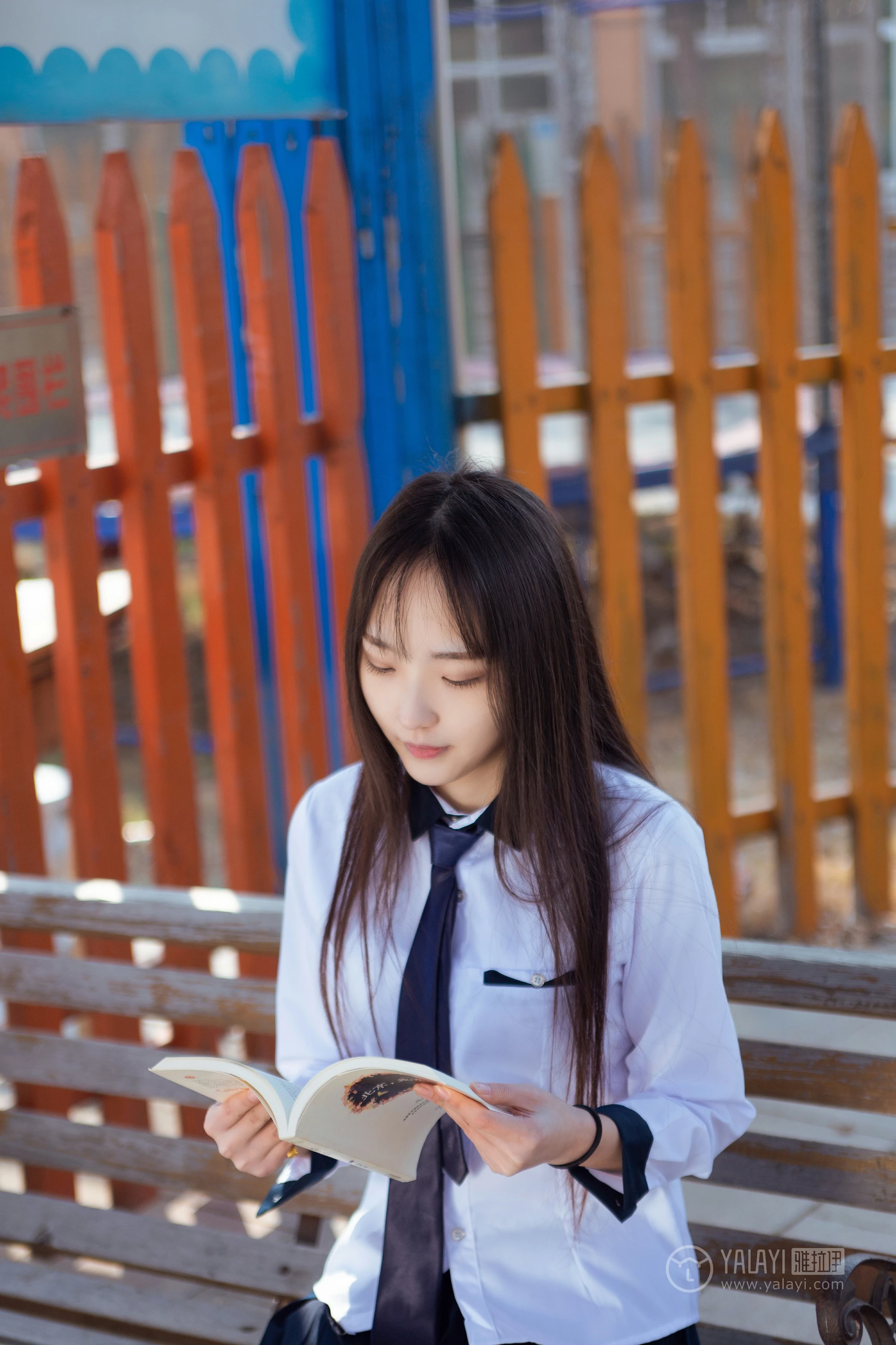 [YALAYI雅拉伊]No.229 小清新 文慧慧 日本高中女生制服与短裙加黑色丝袜美腿性感私房写真集第10张