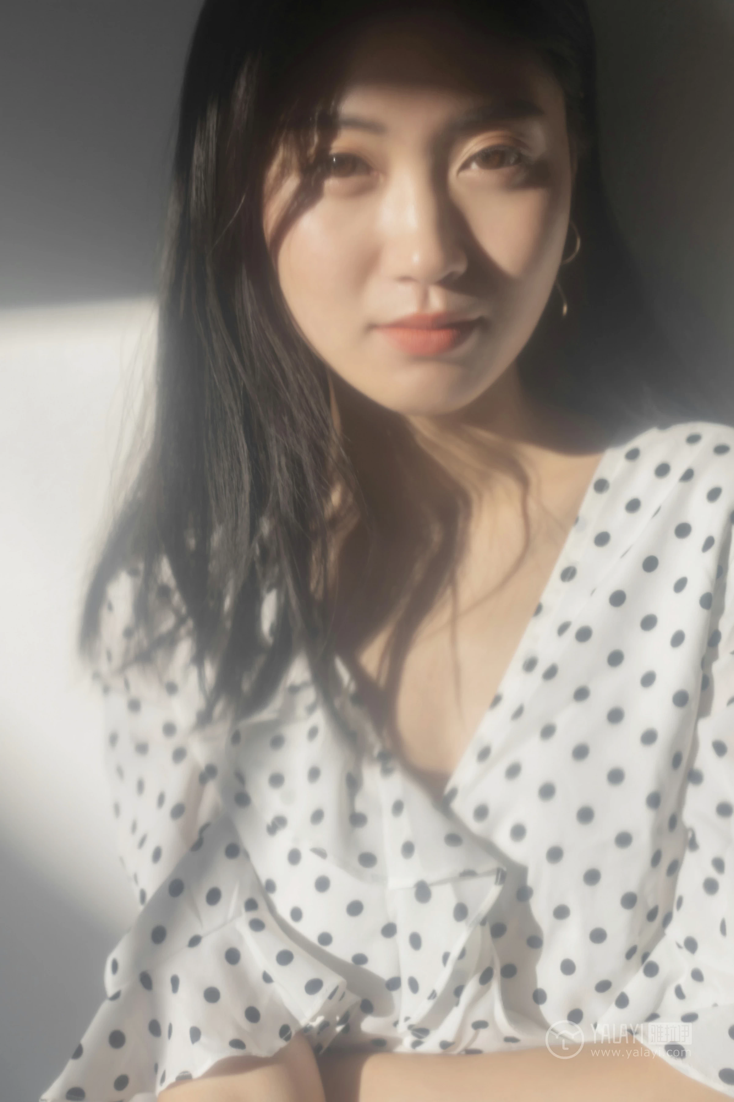 [YALAYI雅拉伊]No.264 波点女孩儿 乔妹儿 白色透视连衣裙居家私房写真集第9张