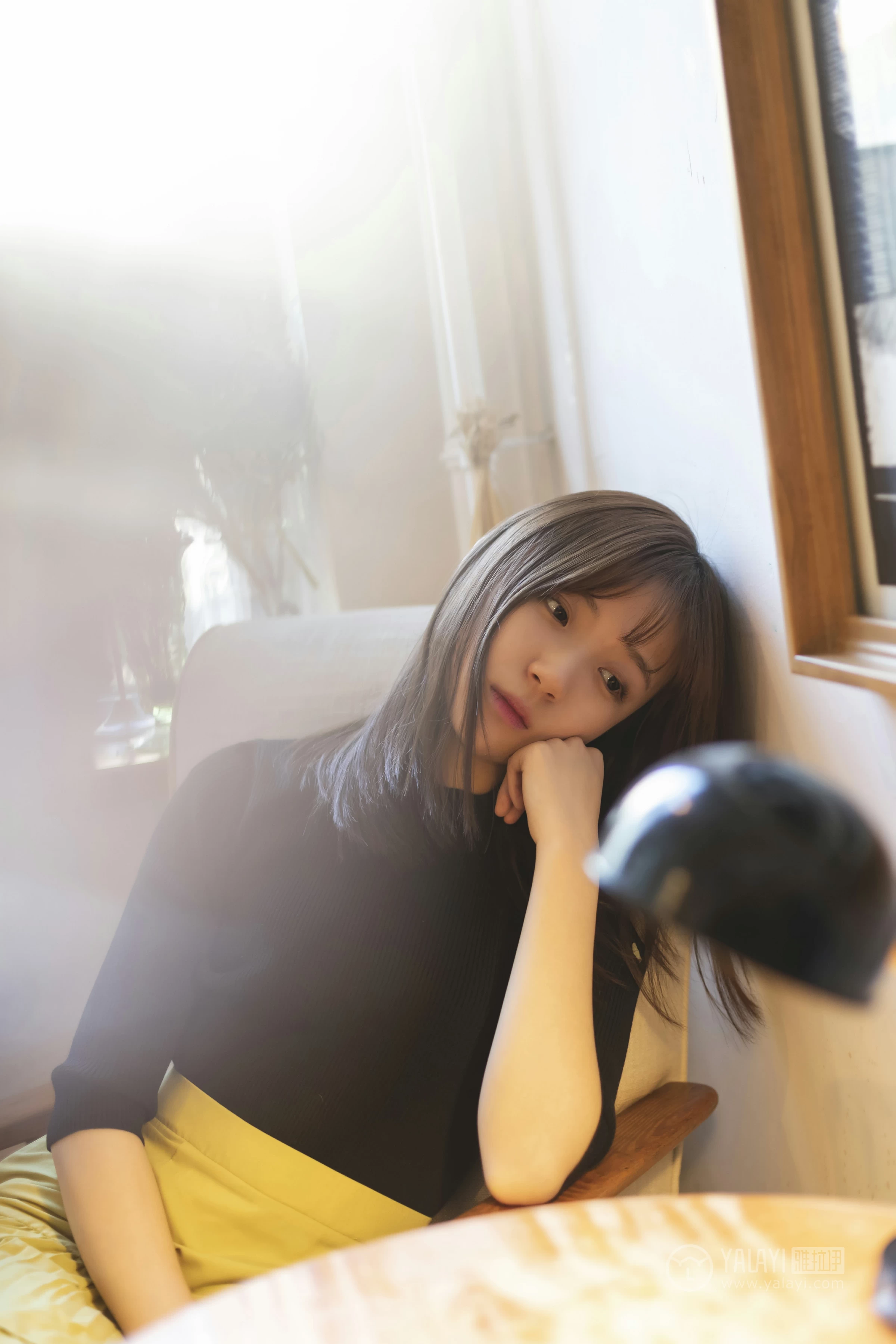 [YALAYI雅拉伊]No.265 旧情 刘开心 黑色紧身上衣加橙色短裙性感私房写真集第6张