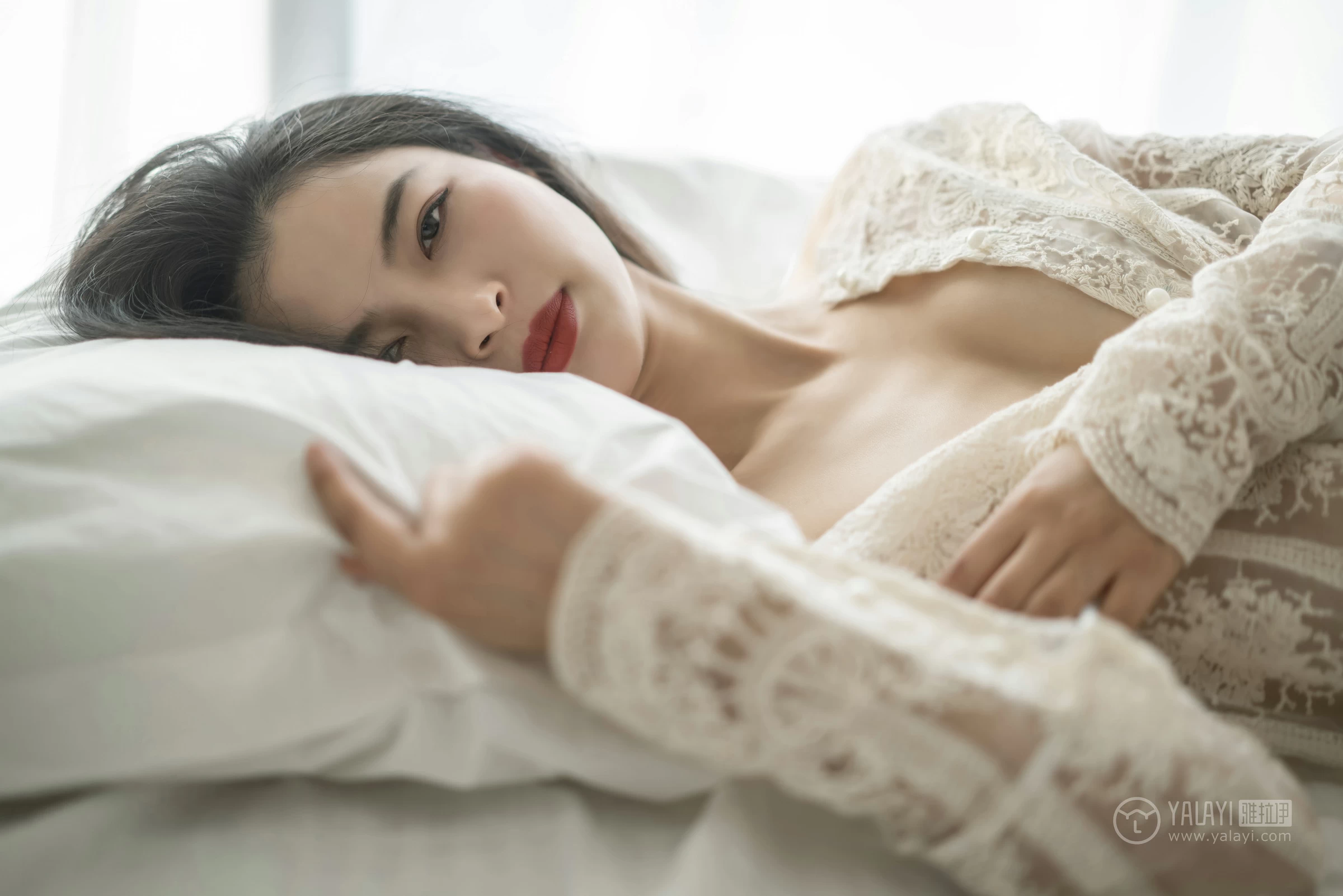 [YALAYI雅拉伊]No.280 盛夏的果实 小竹 情趣透视镂空衬衫加白色内衣性感私房写真集第11张