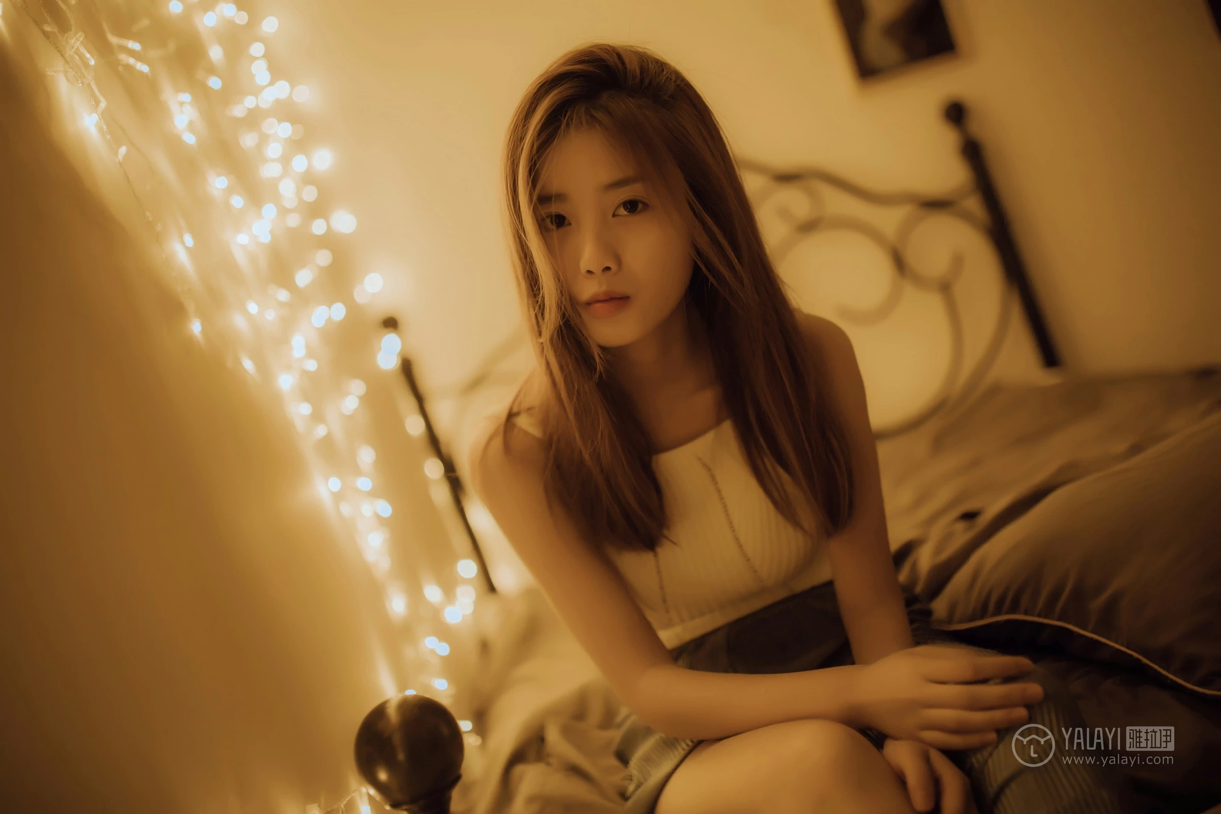 [YALAYI雅拉伊]No.307 闪亮女孩 圈圈 白色连体比基尼泳装性感私房写真集第13张