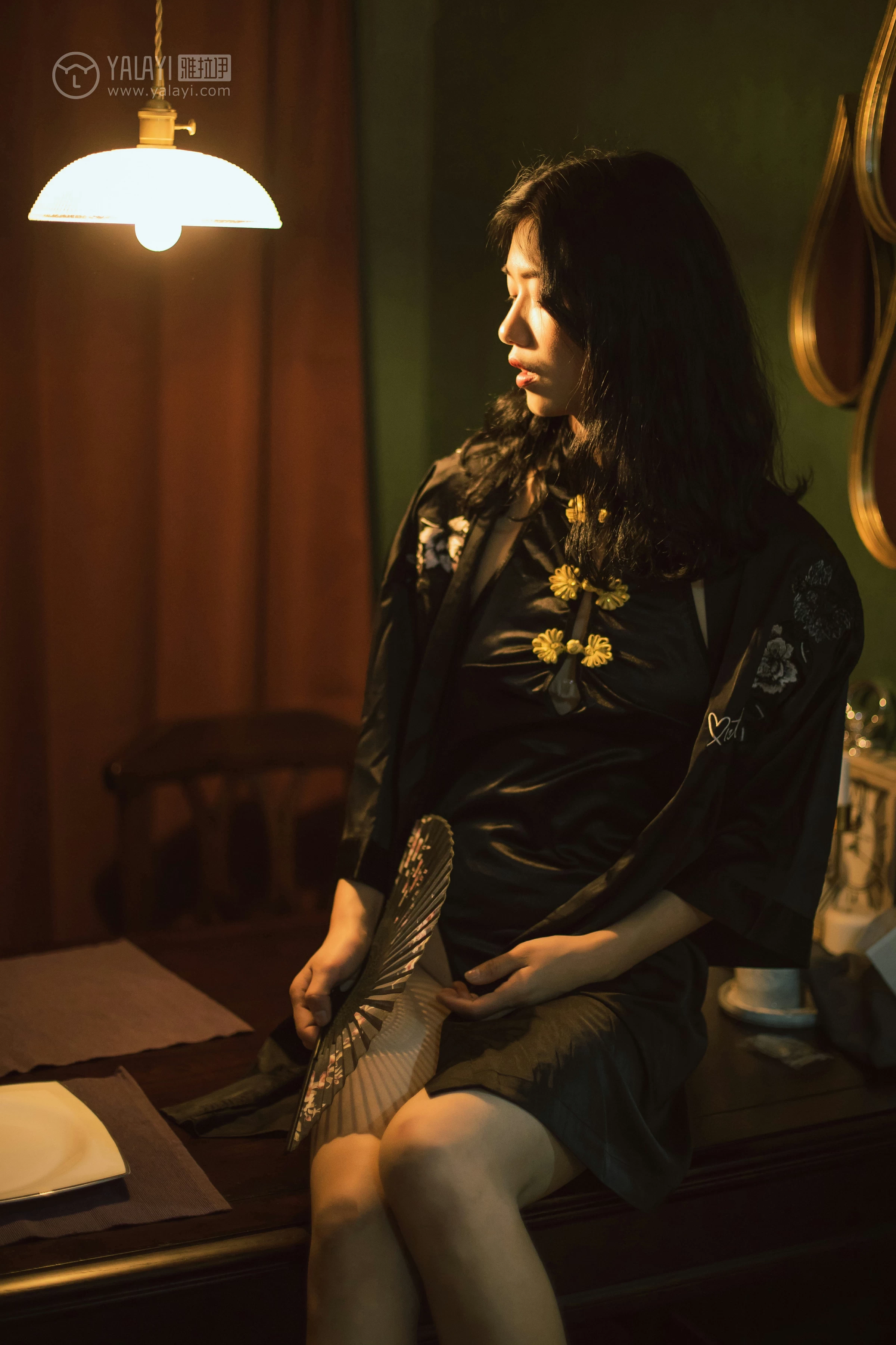 [YALAYI雅拉伊]No.309 夜来香 和风 黑色睡衣加黑色情趣旗袍性感私房写真集第5张