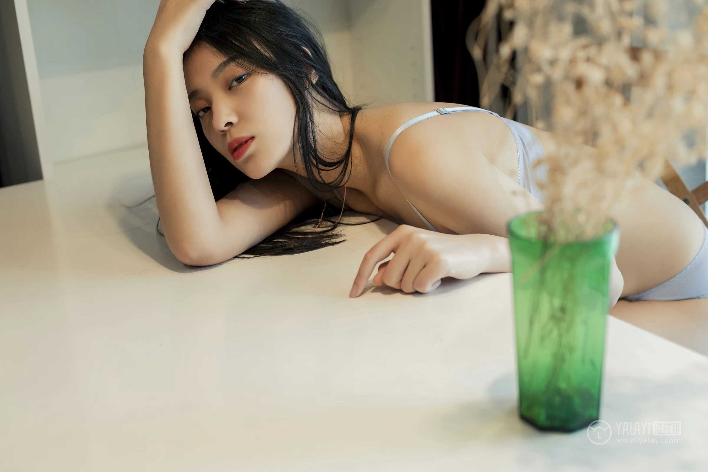 [YALAYI雅拉伊]No.324 银狐 楚薇 淡蓝色蕾丝内衣性感私房写真集第11张