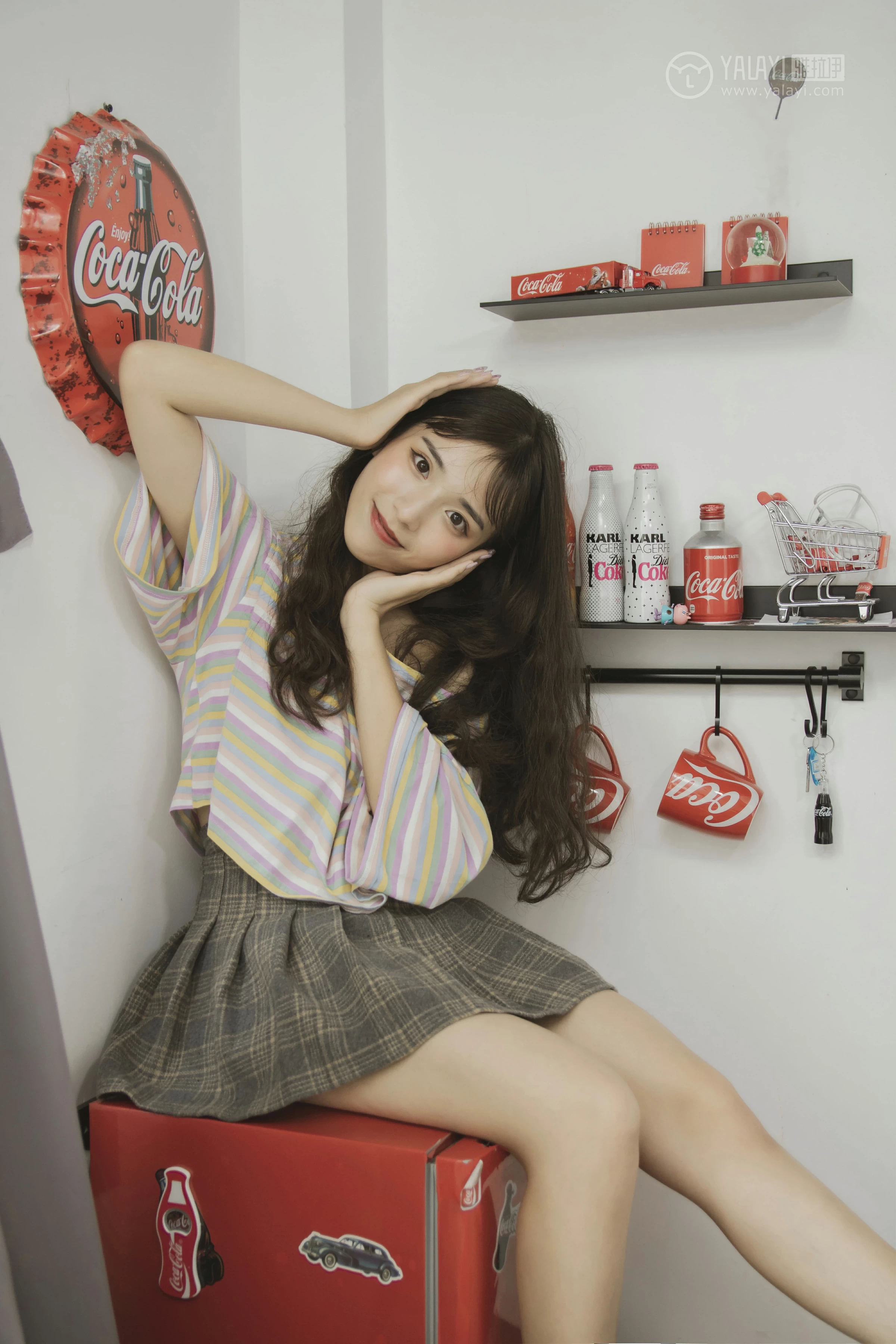 [YALAYI雅拉伊]No.340 氧气女孩 阿橙 条纹短袖加灰色短裙清纯可爱私房写真集第8张