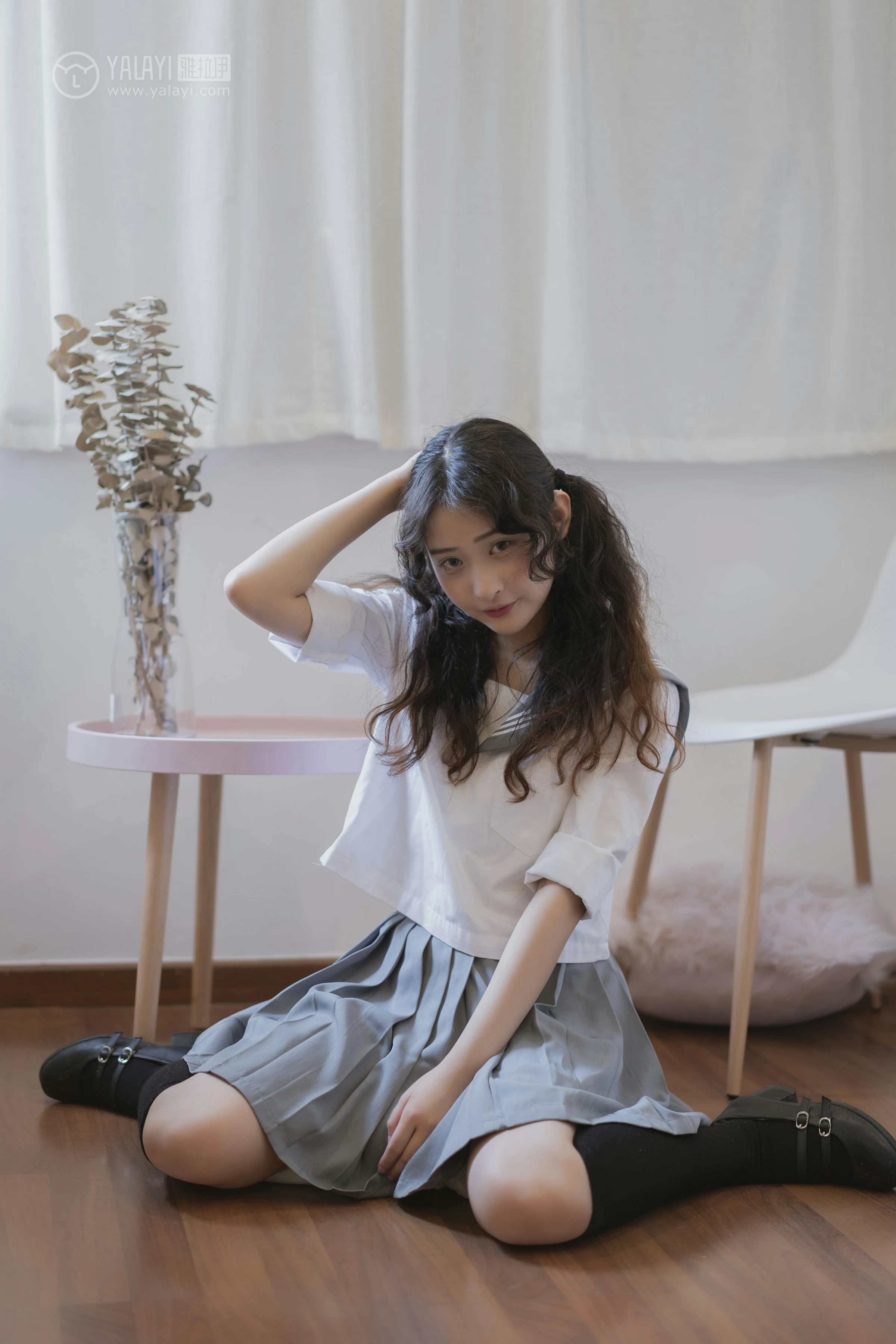 [YALAYI雅拉伊]No.349 清纯学生妹 西子 高中女生制服与短裙性感私房写真集第11张