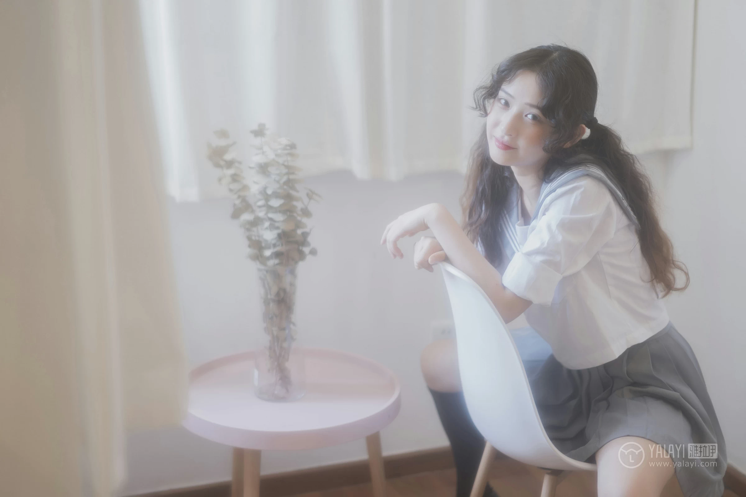 [YALAYI雅拉伊]No.349 清纯学生妹 西子 高中女生制服与短裙性感私房写真集第23张