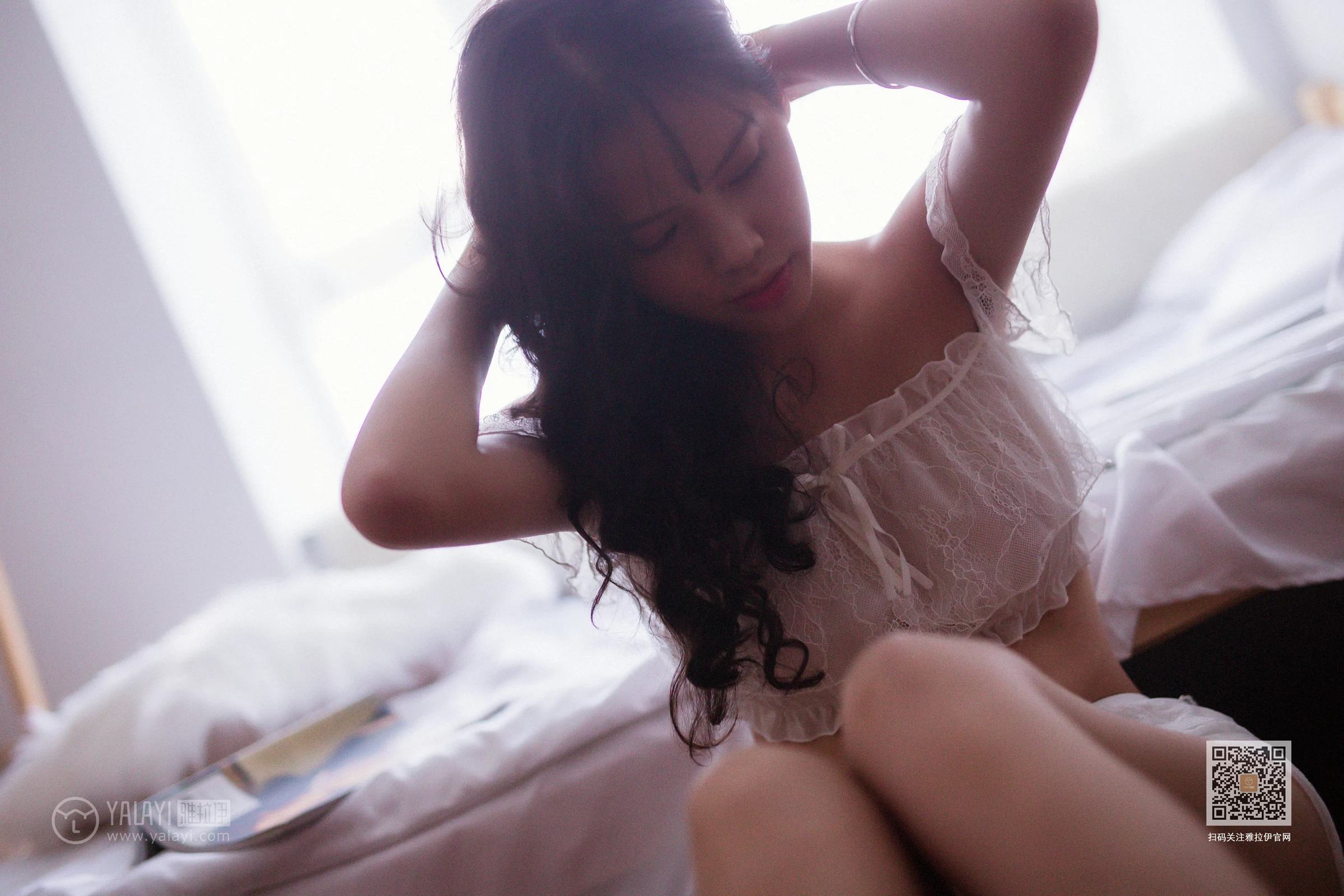 [YALAYI雅拉伊]No.391 撩拨 静儿 白色透视蕾丝内衣加安全短裤性感私房写真集第7张