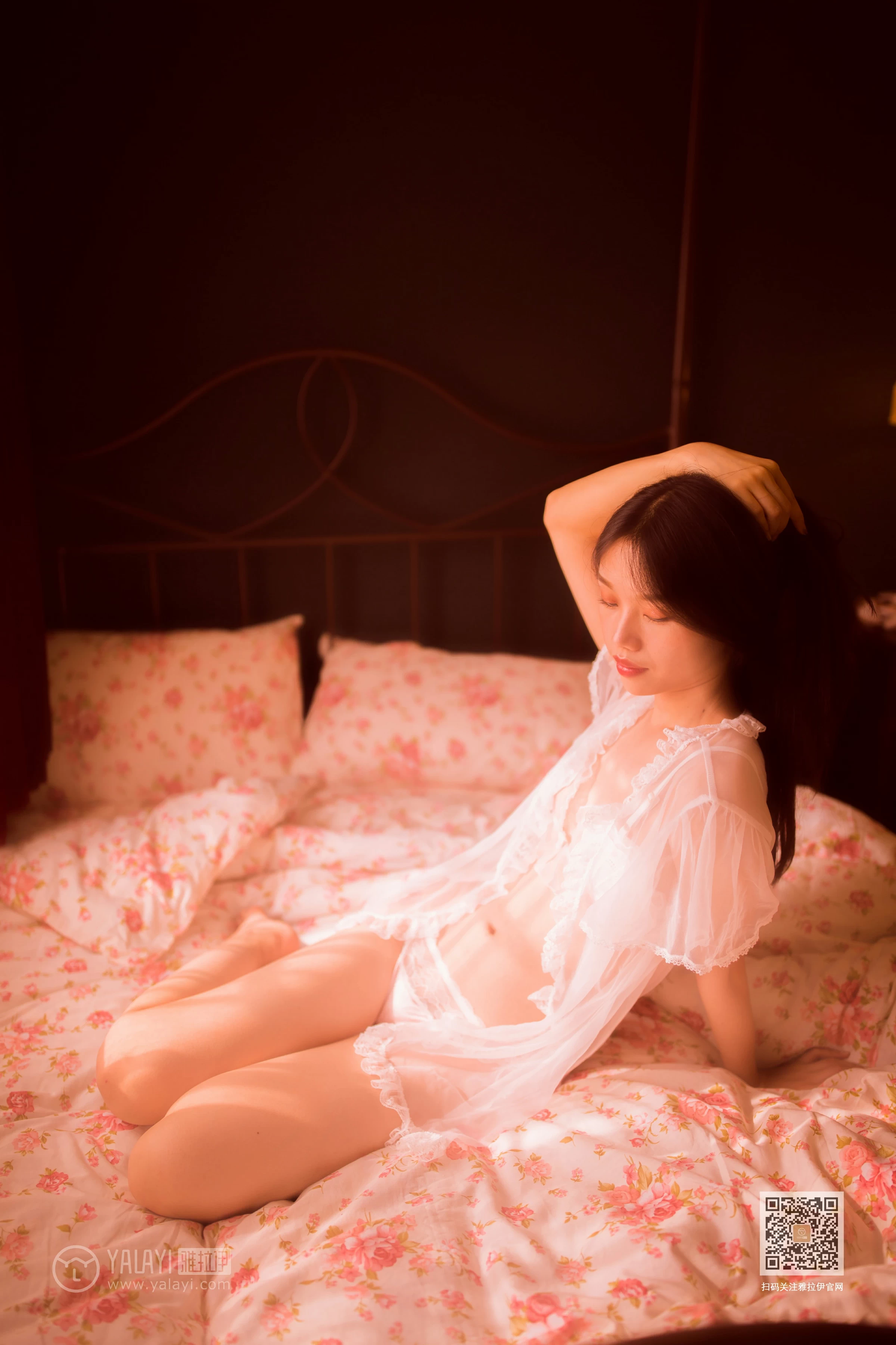 [YALAYI雅拉伊]No.394 情深深 加奈 白色透视睡衣加情趣内衣性感私房写真集第2张