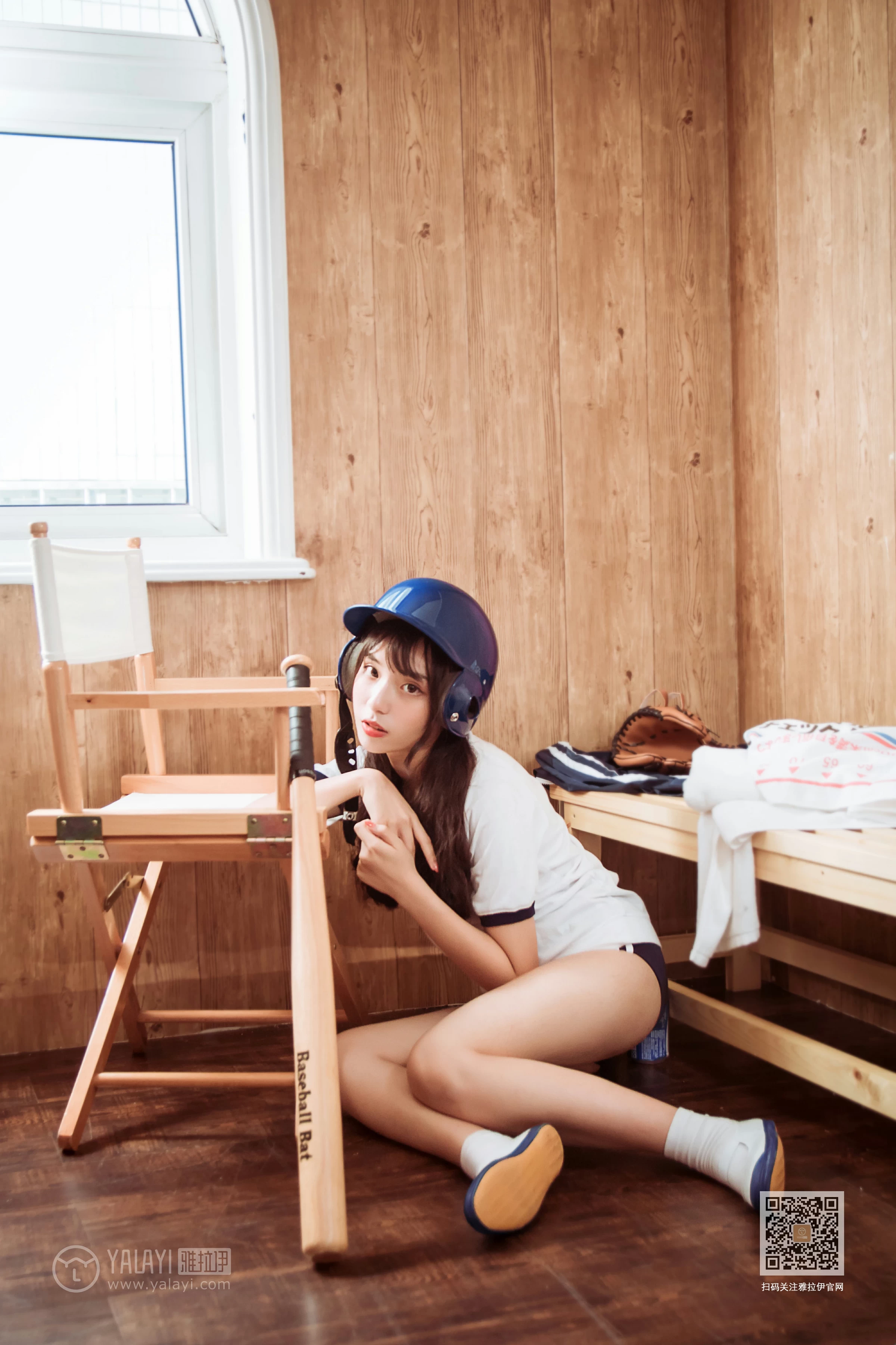 [YALAYI雅拉伊]Vol.407 美女棒球手 阿橙 白色短袖加蓝色短裤性感私房写真集第13张