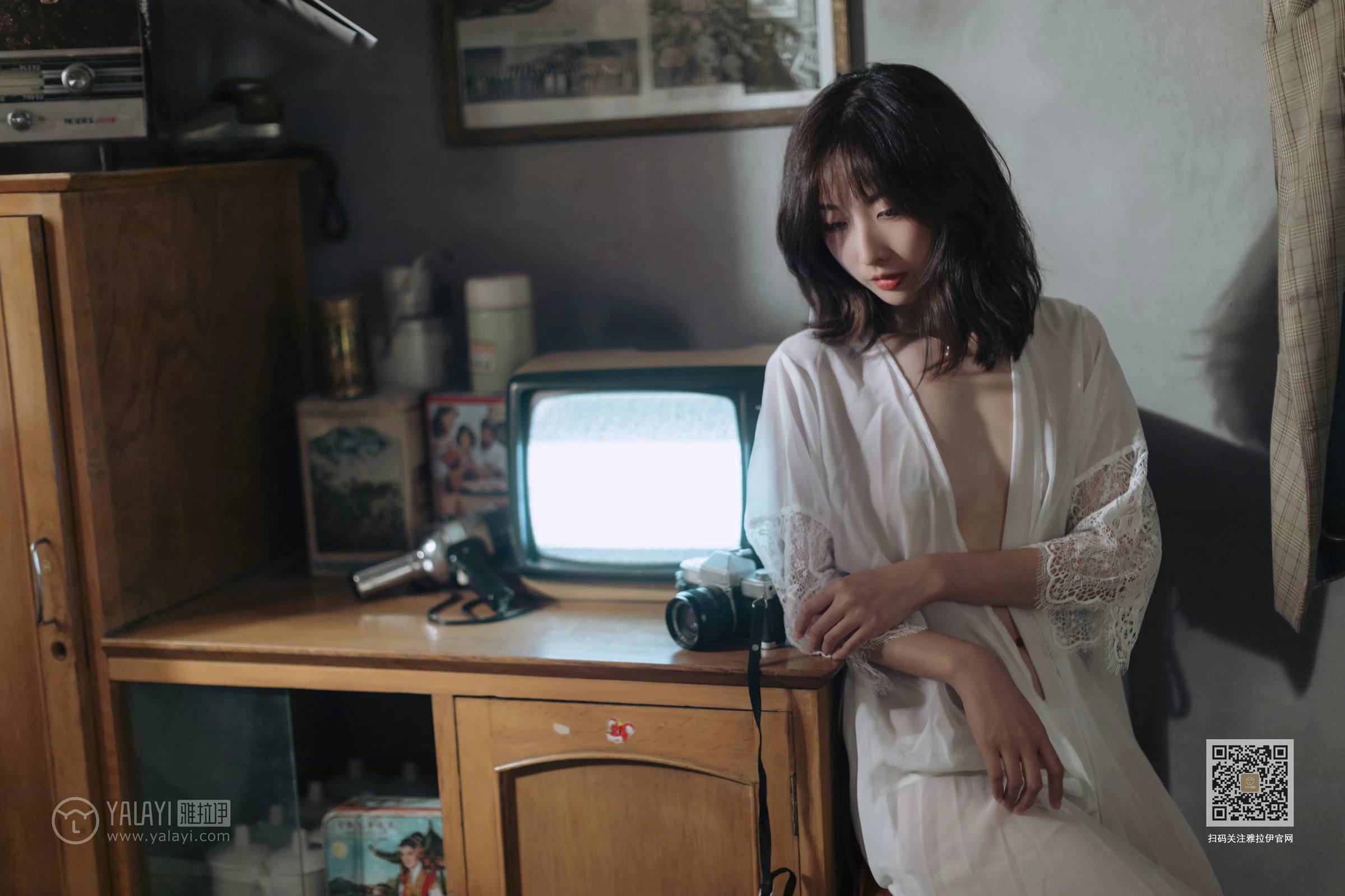 [YALAYI雅拉伊]Vol.427 寂寞心房 佳佳 白色透视蕾丝睡衣加情趣乳贴性感私房写真集第12张