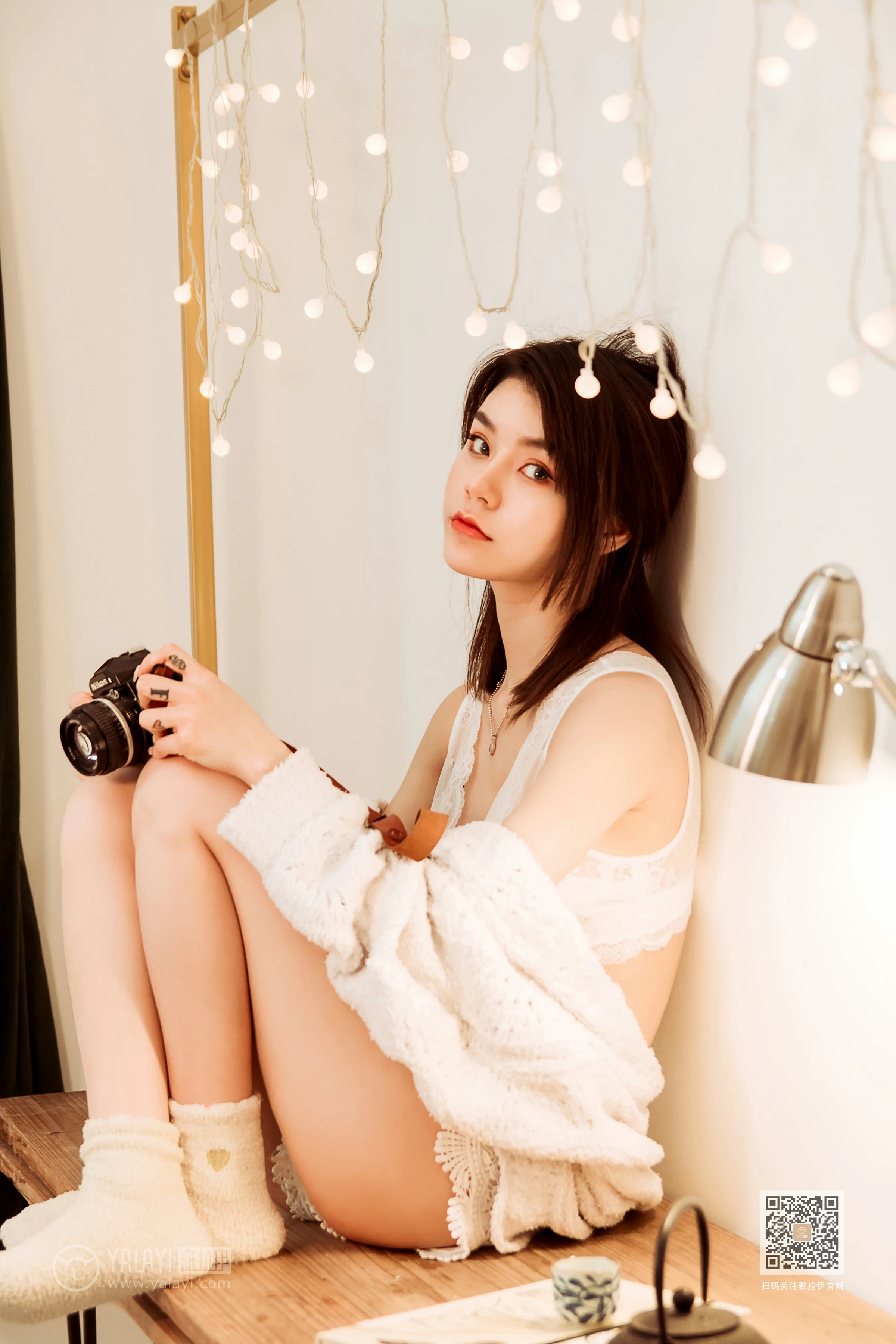 [YALAYI雅拉伊]Vol.444 东京的早餐 慧儿 白色镂空外衣加白色蕾丝内衣性感私房写真集第10张